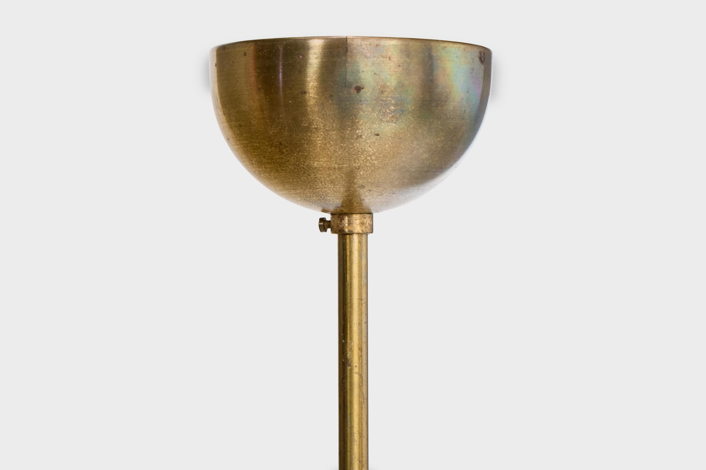 Lampadario di design svedese, ottone, vetro, Svezia, anni '1950 in vendita 3