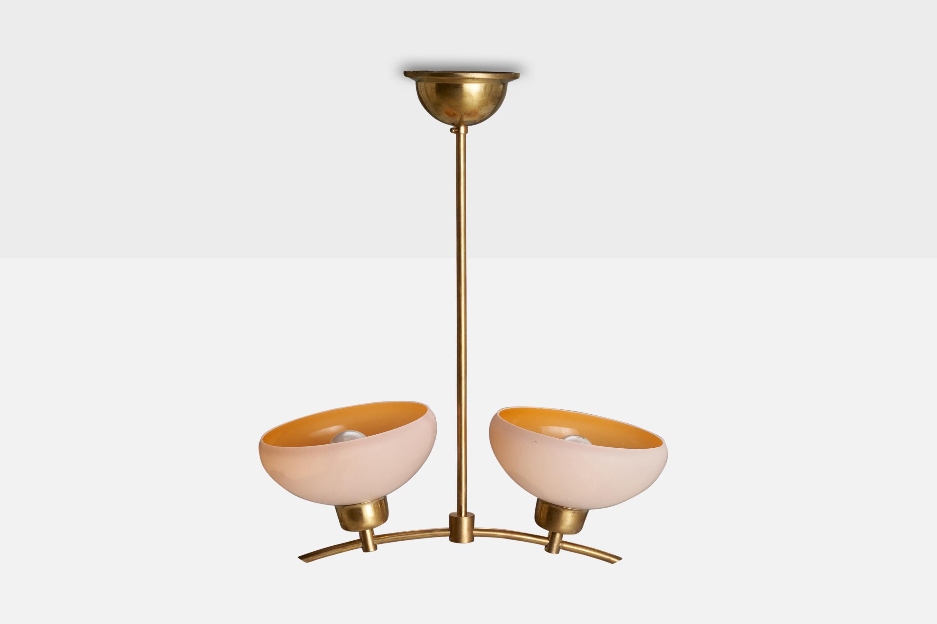Mid-Century moderno Lampadario di design svedese, ottone, vetro, Svezia, anni '1950 in vendita