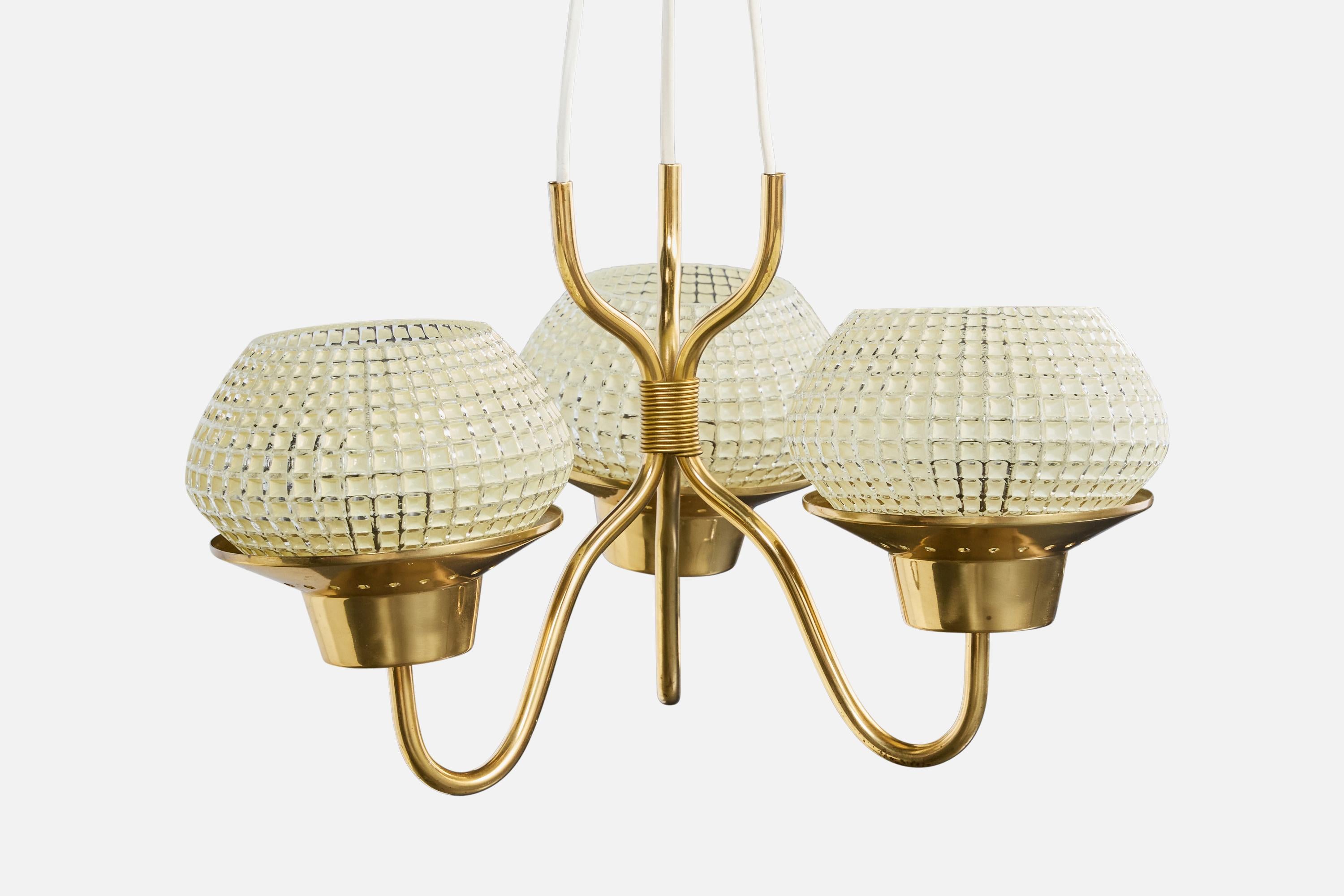 Lampadario di design svedese, ottone, vetro, Svezia, anni '1950 In condizioni buone in vendita a High Point, NC