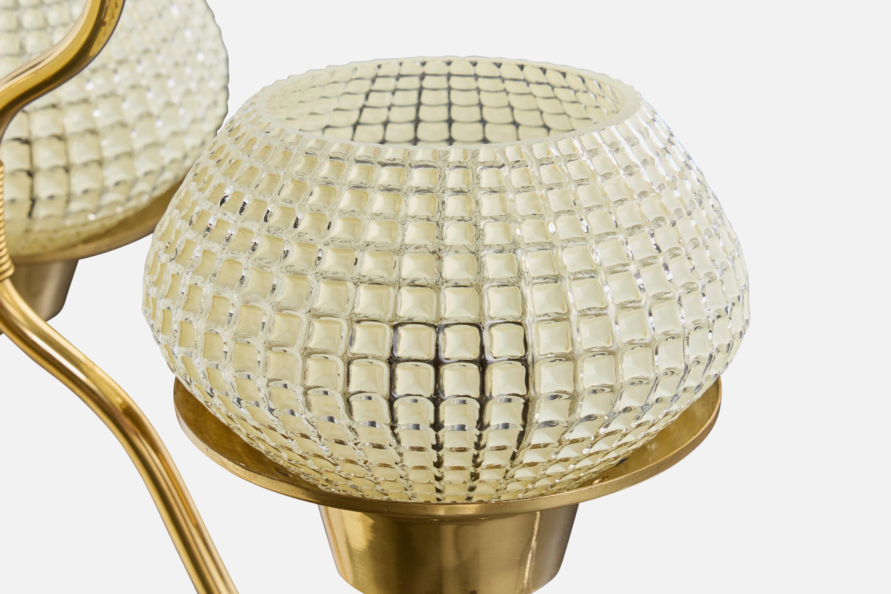 Ottone Lampadario di design svedese, ottone, vetro, Svezia, anni '1950 in vendita