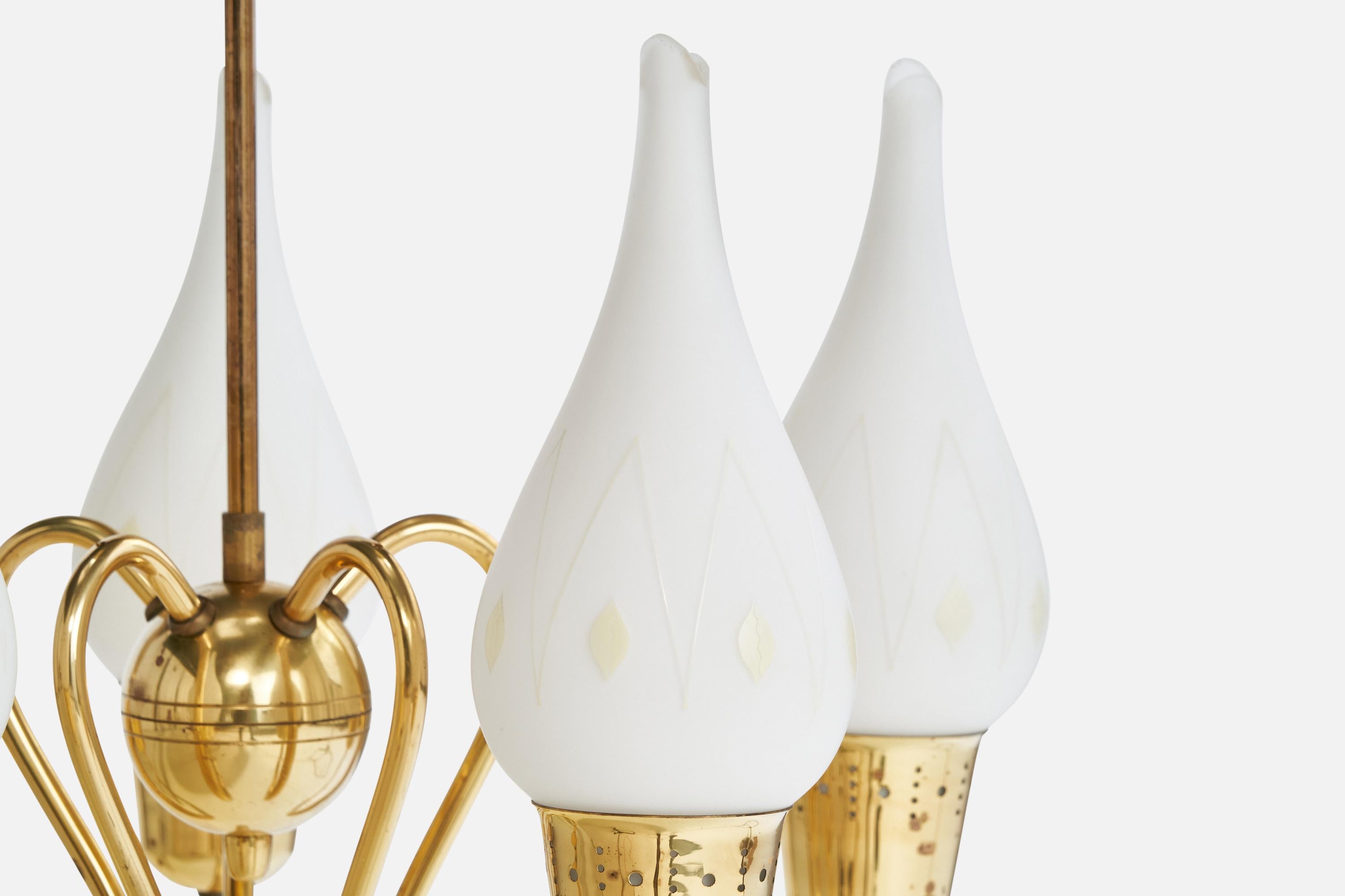 Designer suédois, lustre, laiton, verre, Suède, années 1950 en vente 1
