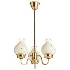 Lampadario di design svedese, ottone, vetro, Svezia, anni '1950