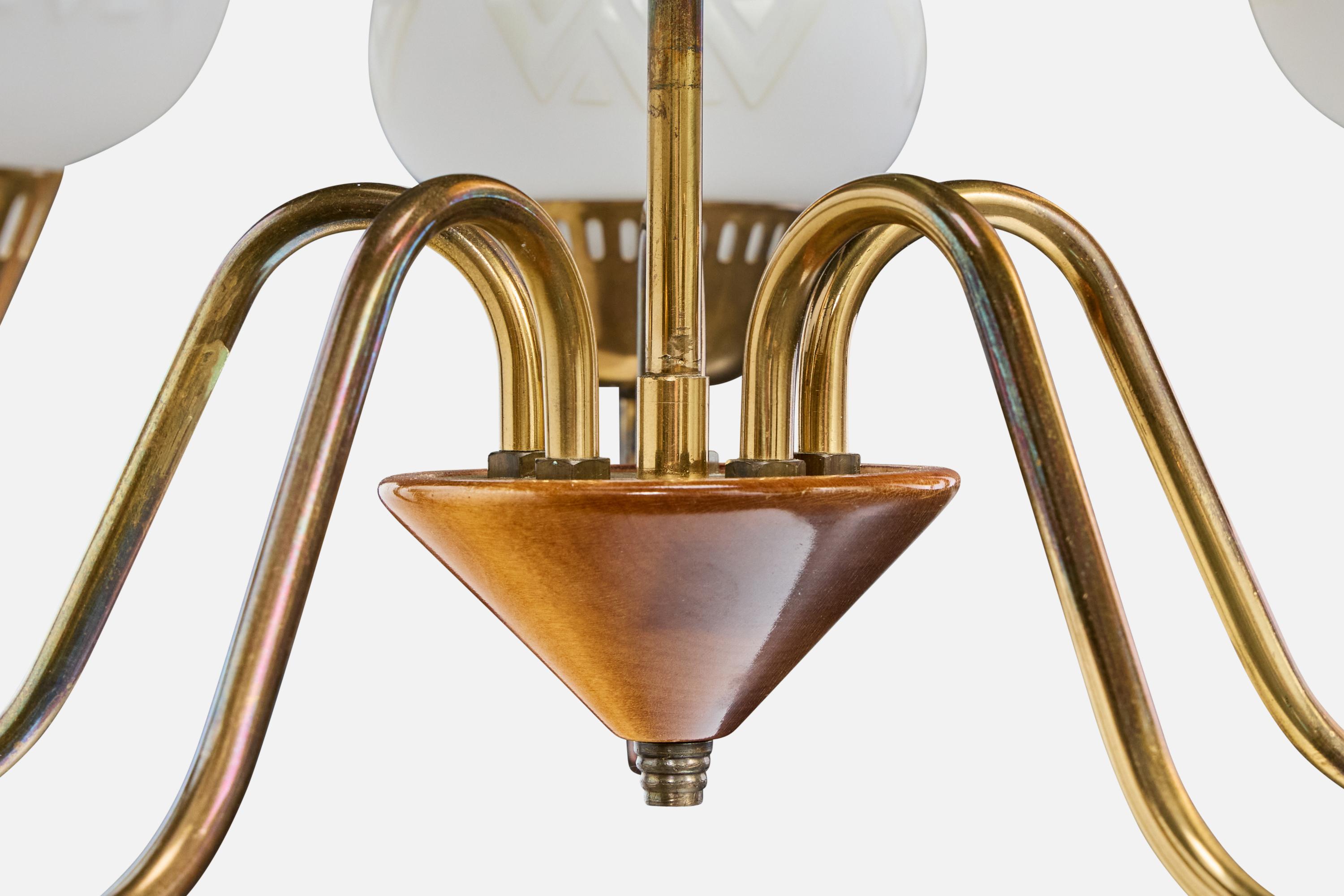 Designer suédois, lustre, laiton, verre, Wood, Suède, années 1950 en vente 1