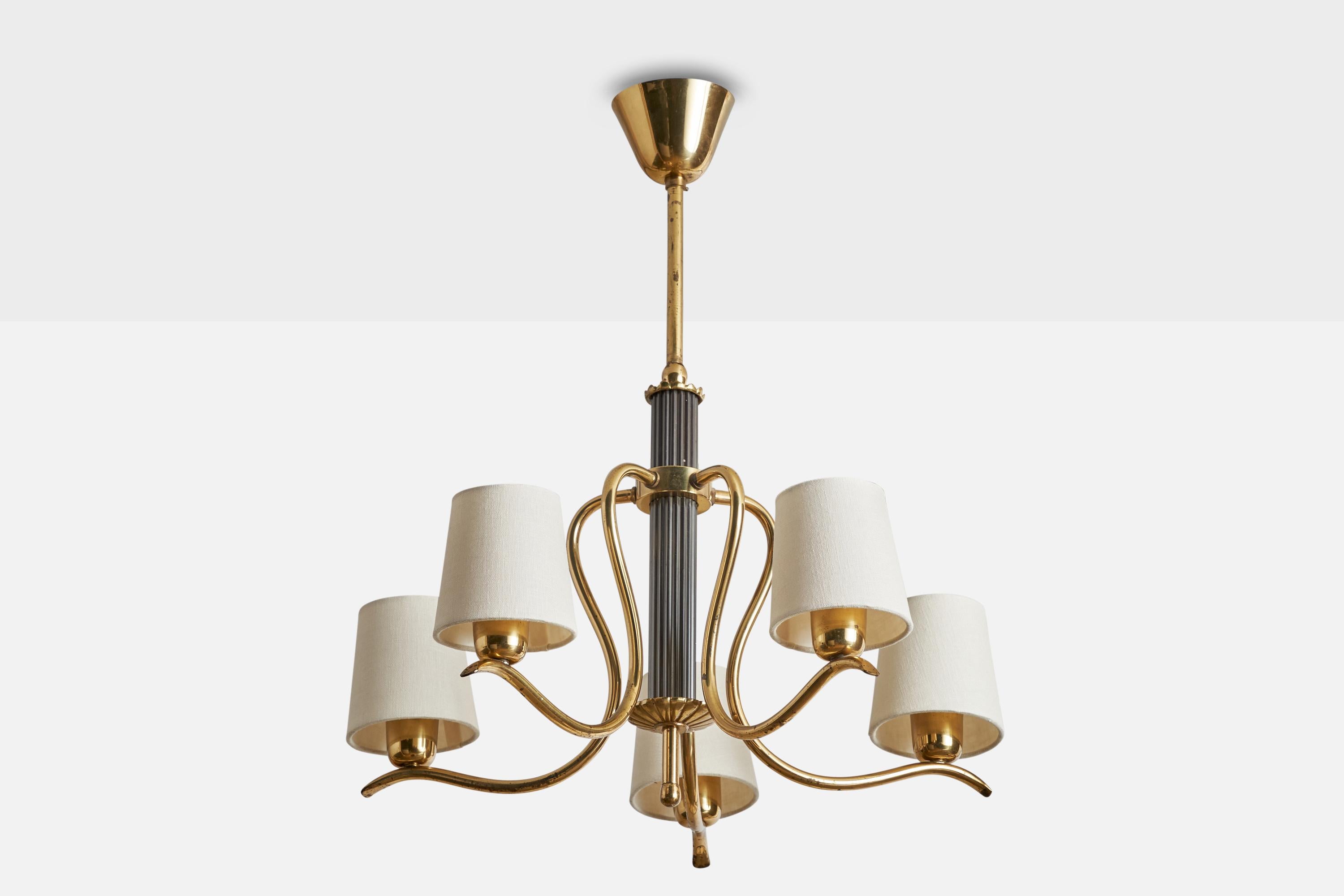 A brass and metal chandelier designed and produced in Sweden, c. 1940s.

Dimensions of canopy (inches): 2.5” H x 3.5” Diameter
Socket takes standard E-26 bulbs. 5 sockets.There is no maximum wattage stated on the fixture. All lighting will be