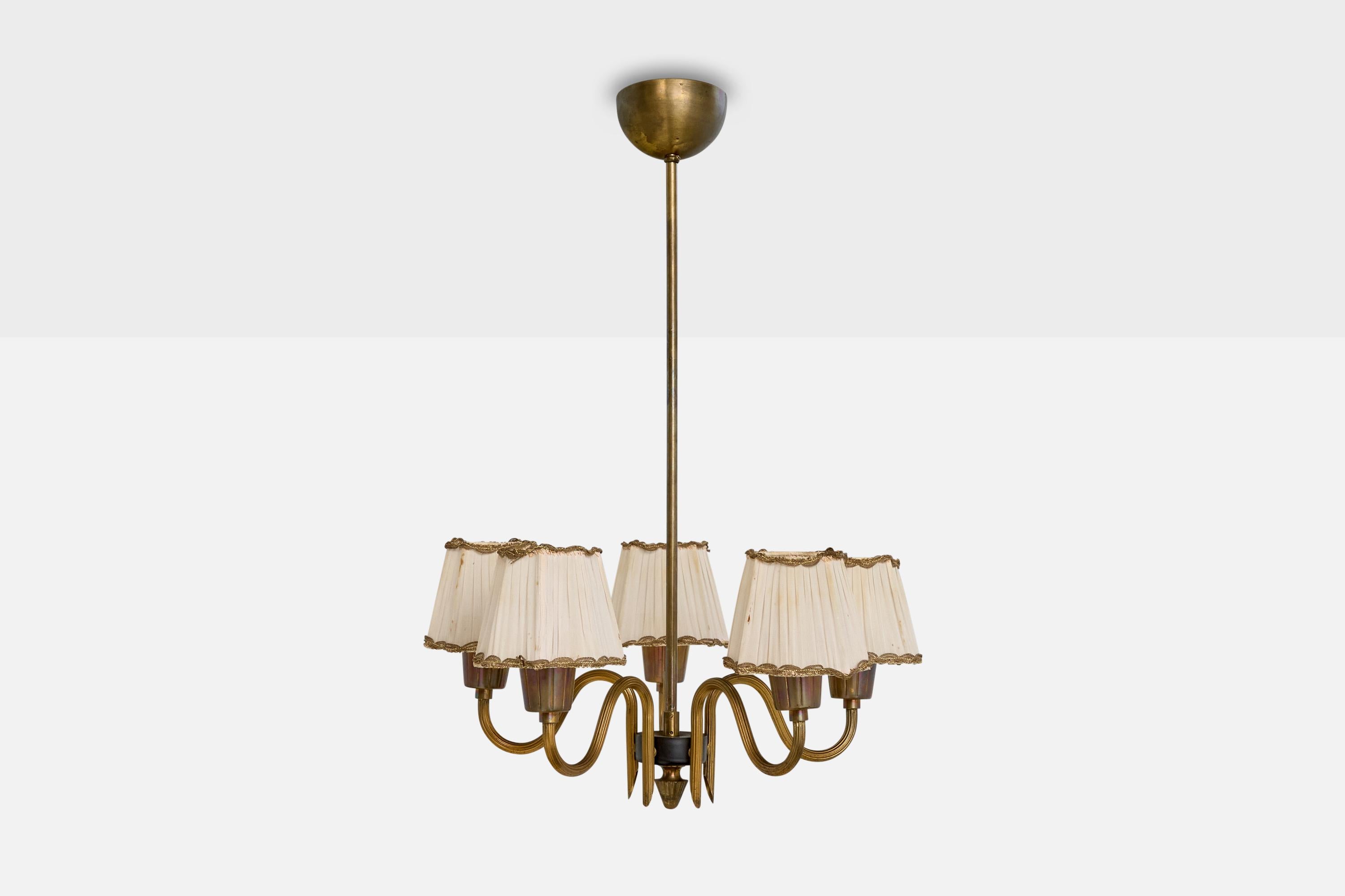 Suédois Designer suédois, lustre, laiton, métal, tissu, Suède, années 1940 en vente