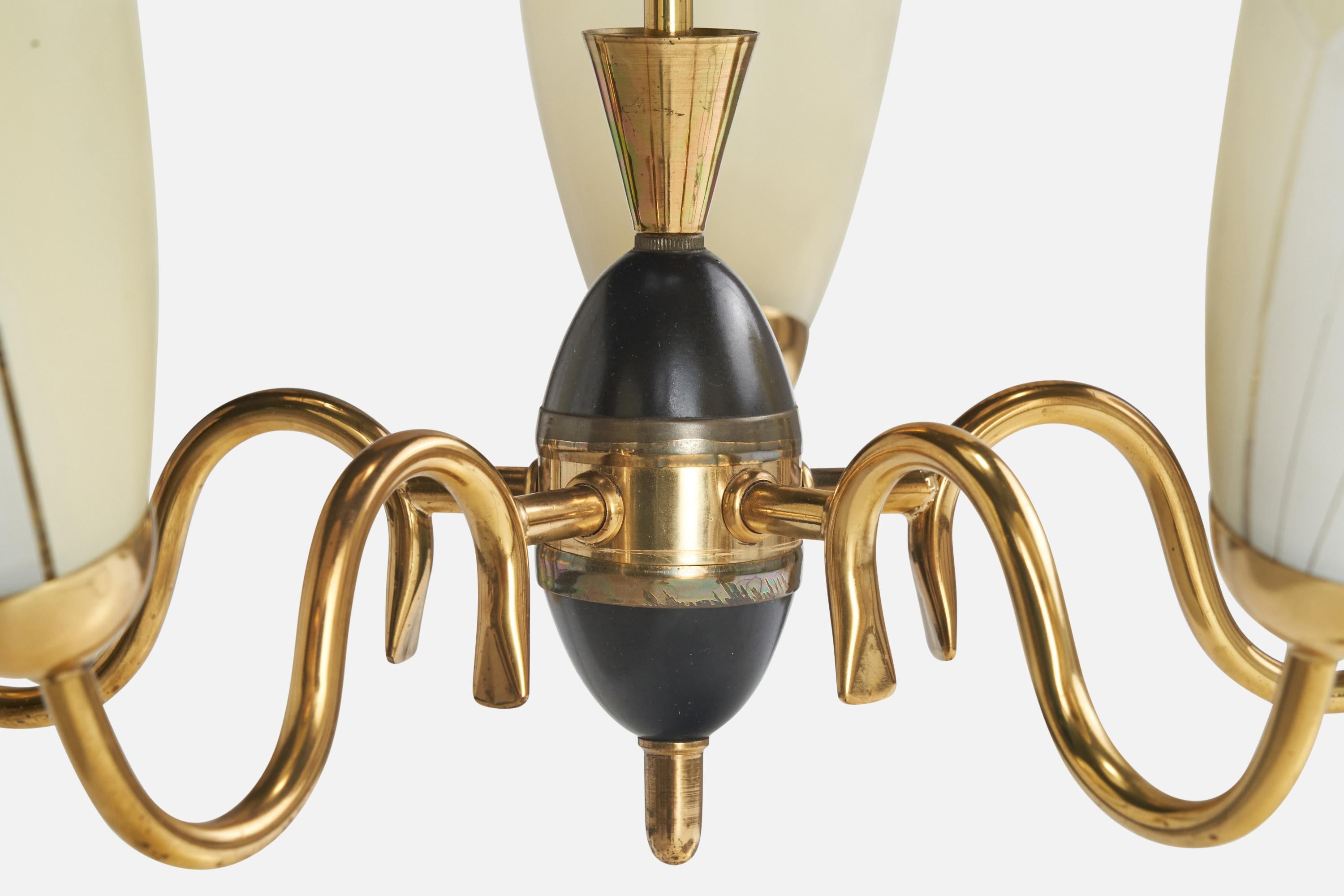 Designer suédois, lustre, laiton, métal, verre, Suède, années 1950 en vente 2