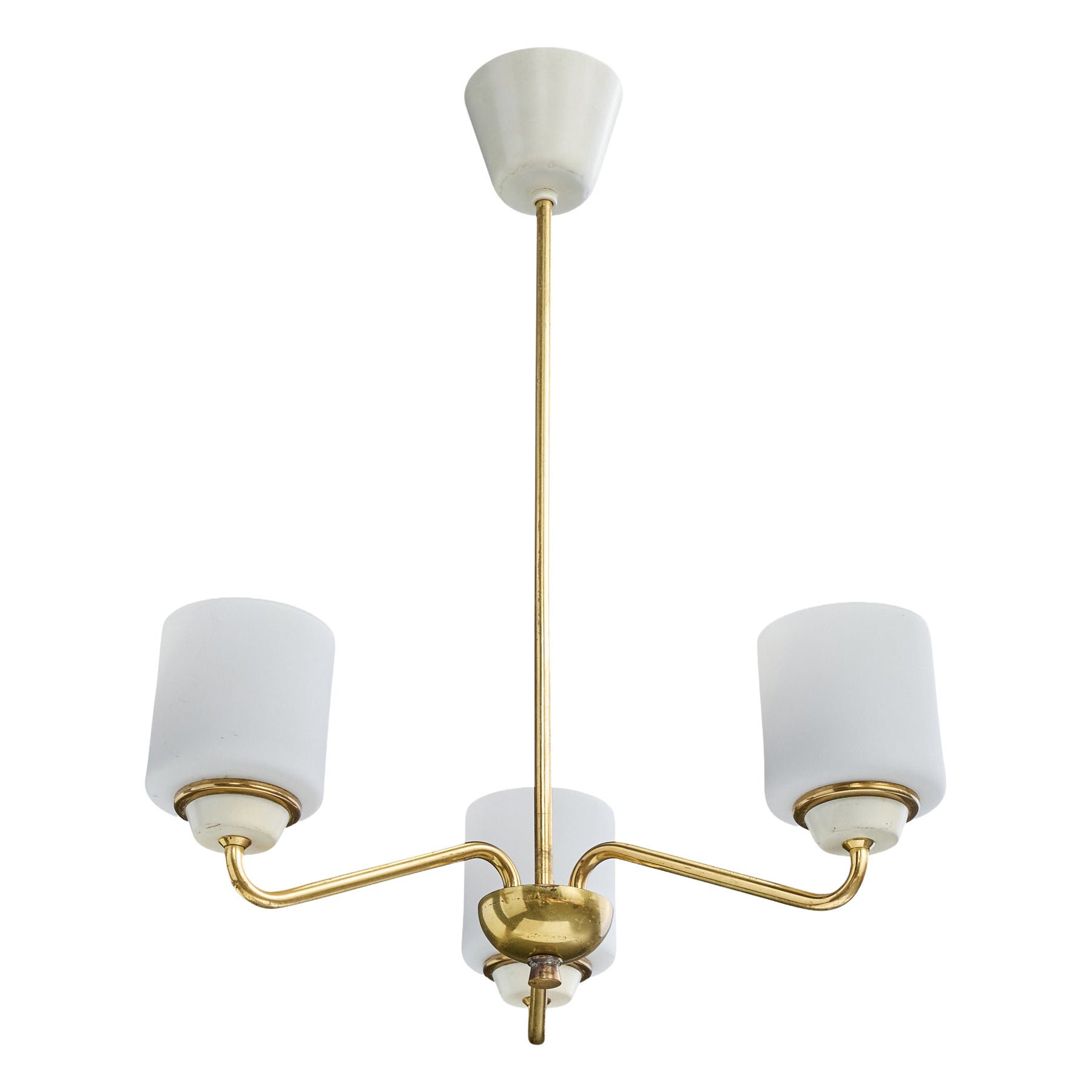 Lampadario di design svedese, ottone, metallo, vetro, Svezia, anni
50