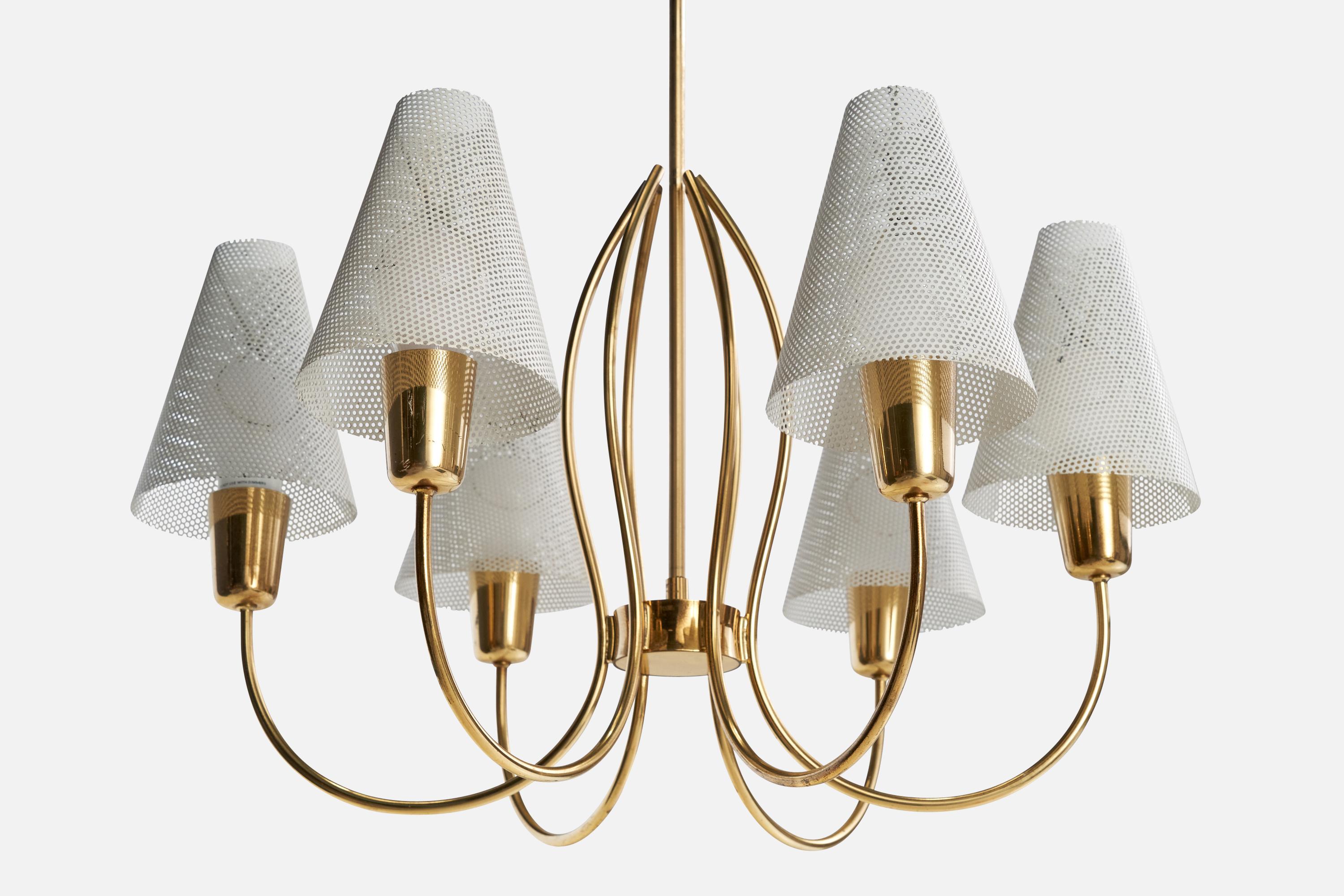 Designer suédois, lustre, laiton, métal, Suède, années 1950 Bon état - En vente à High Point, NC