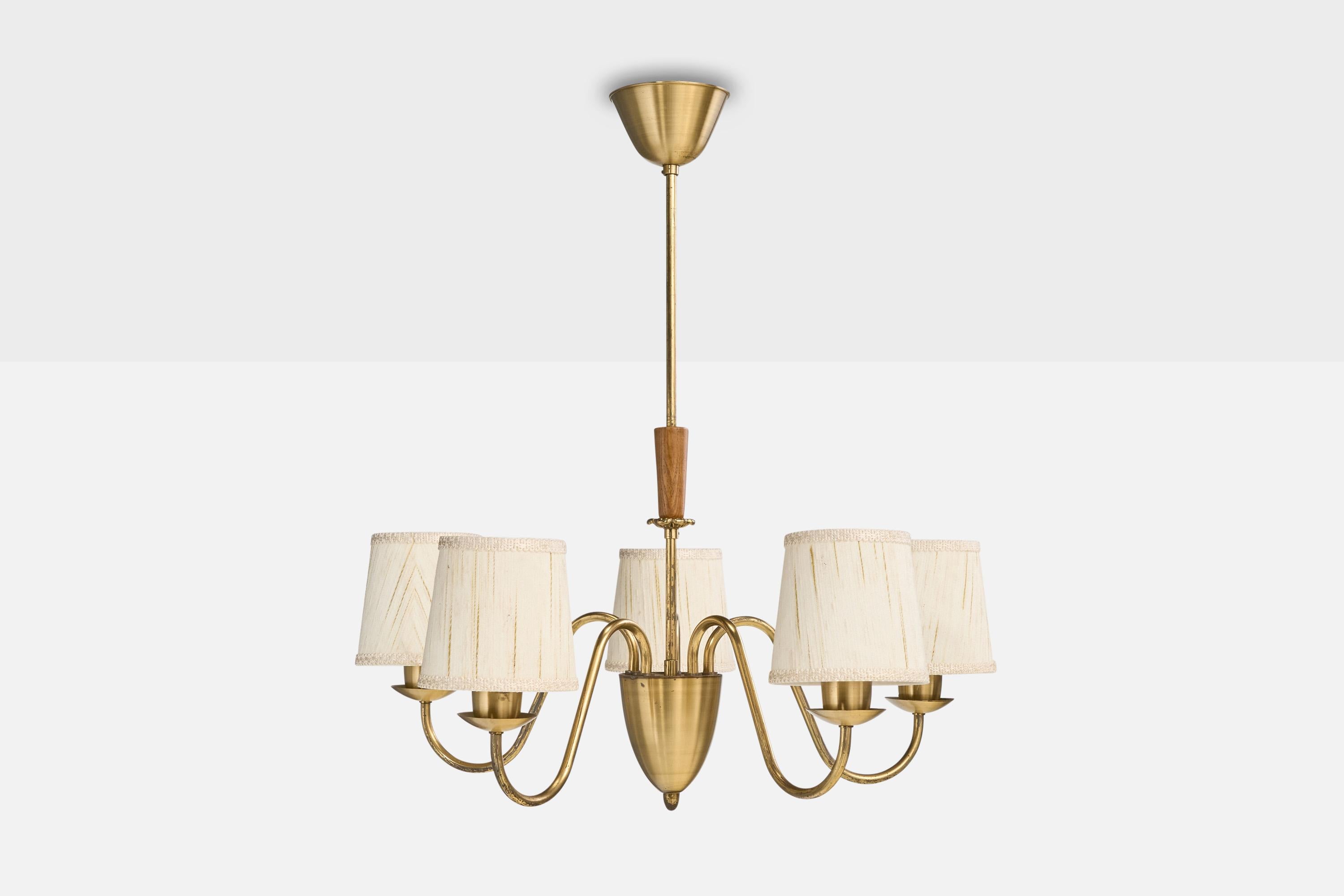 Svedese Lampadario di design svedese, ottone, Oak, tessuto, Svezia, anni '40 in vendita