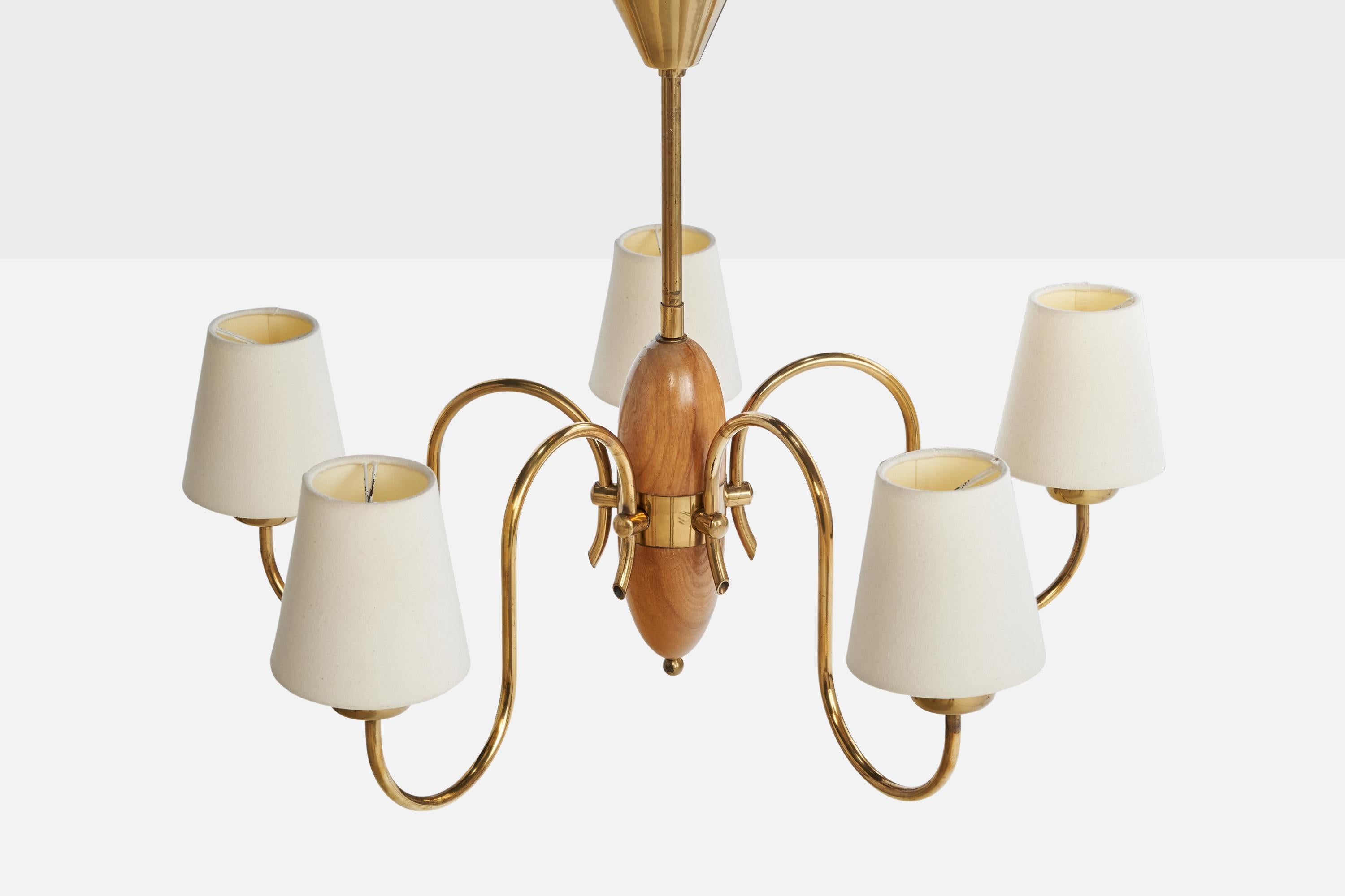 Svedese Lampadario di design svedese, ottone, Oak, tessuto, Svezia, anni '40 in vendita