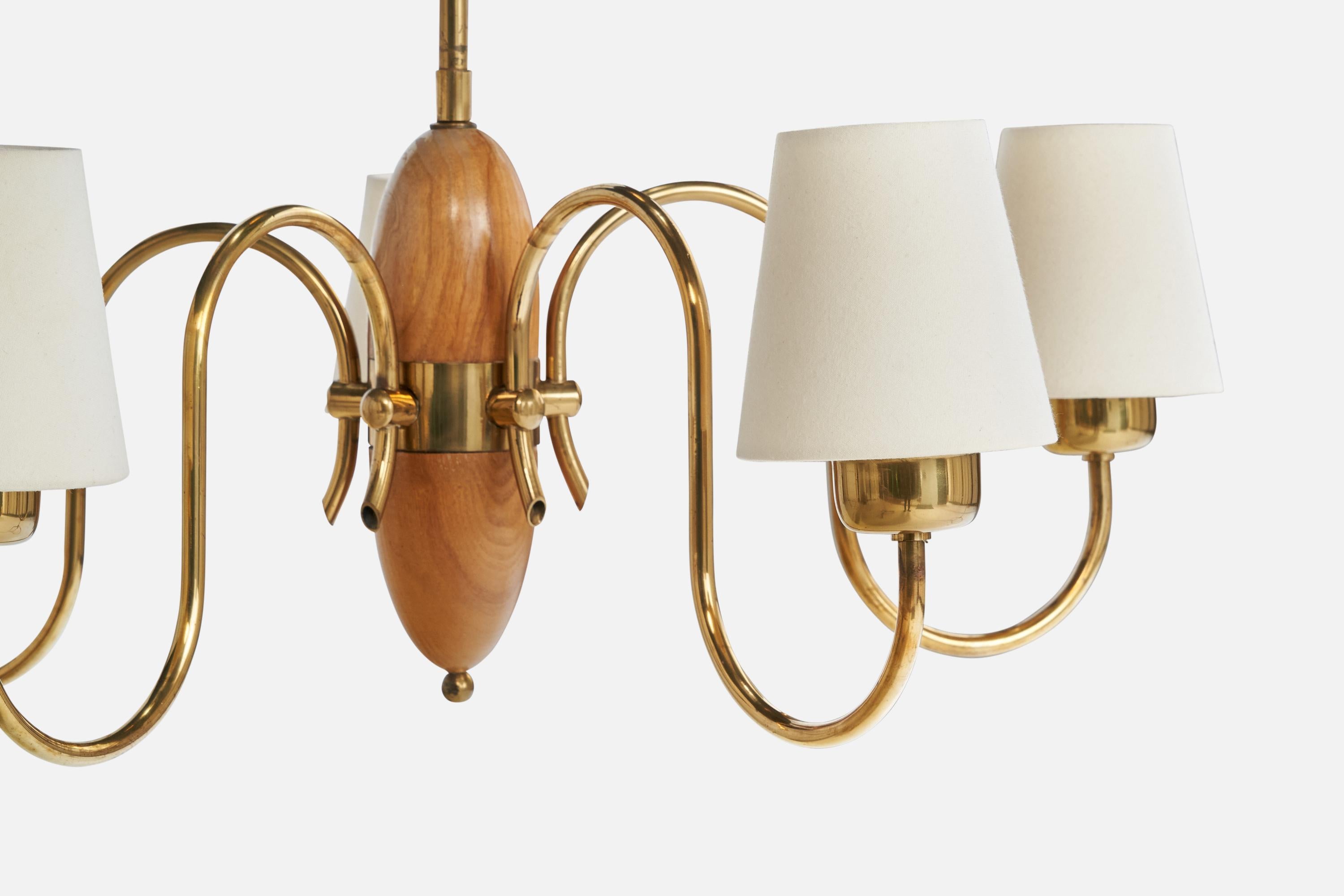 Lampadario di design svedese, ottone, Oak, tessuto, Svezia, anni '40 In condizioni buone in vendita a High Point, NC