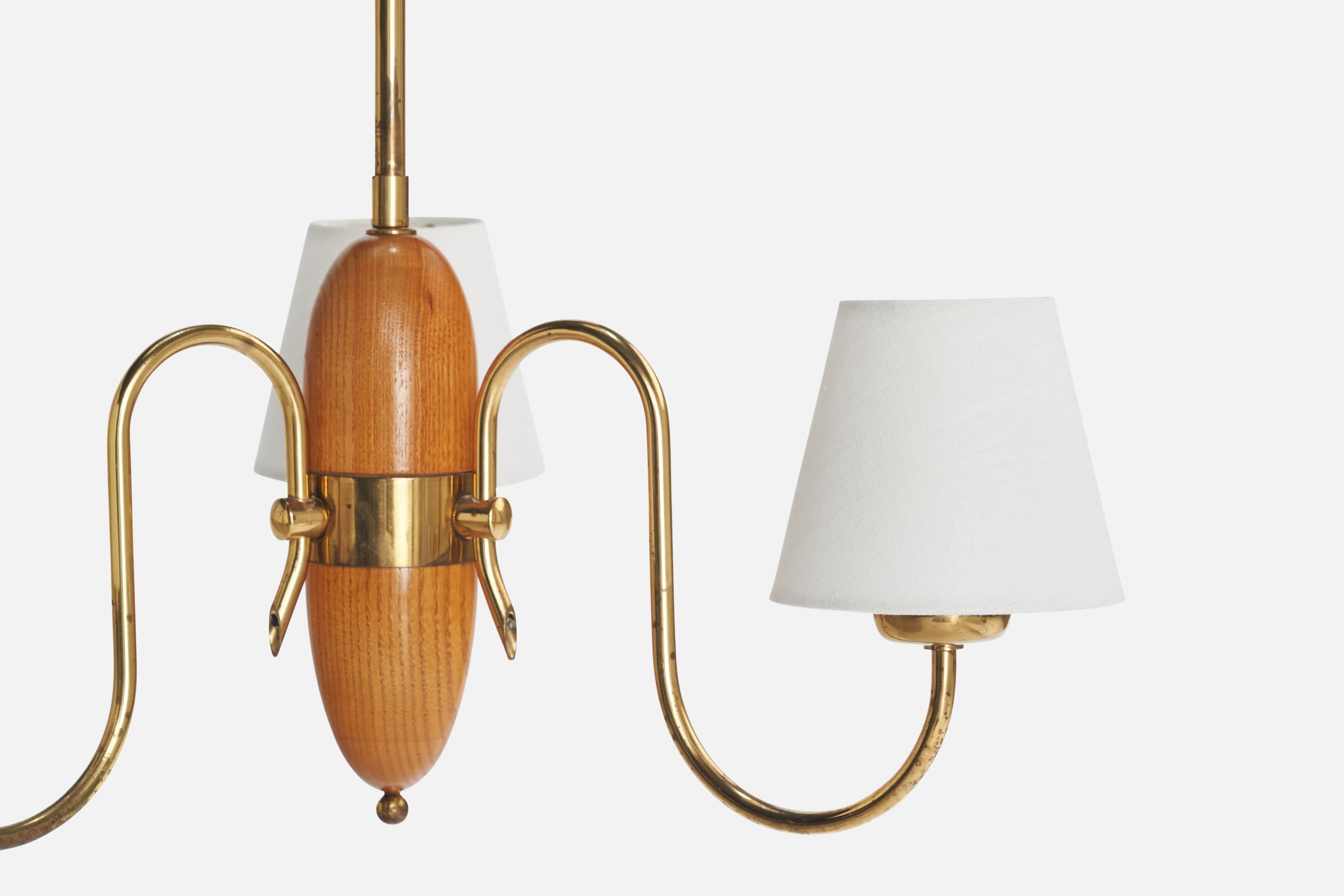 Ottone Lampadario di design svedese, ottone, Oak, tessuto, Svezia, anni '40 in vendita