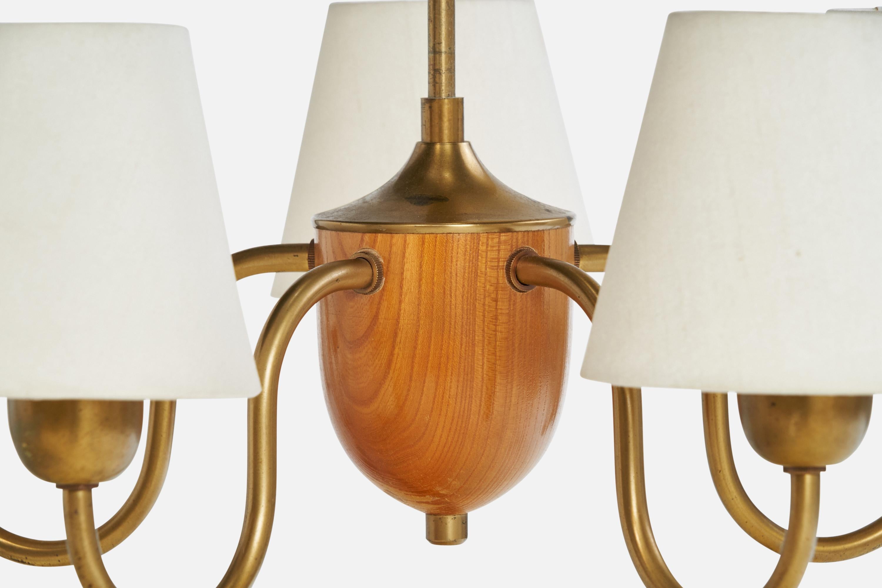 Ottone Lampadario di design svedese, ottone, Oak, tessuto, Svezia, anni '1950 in vendita