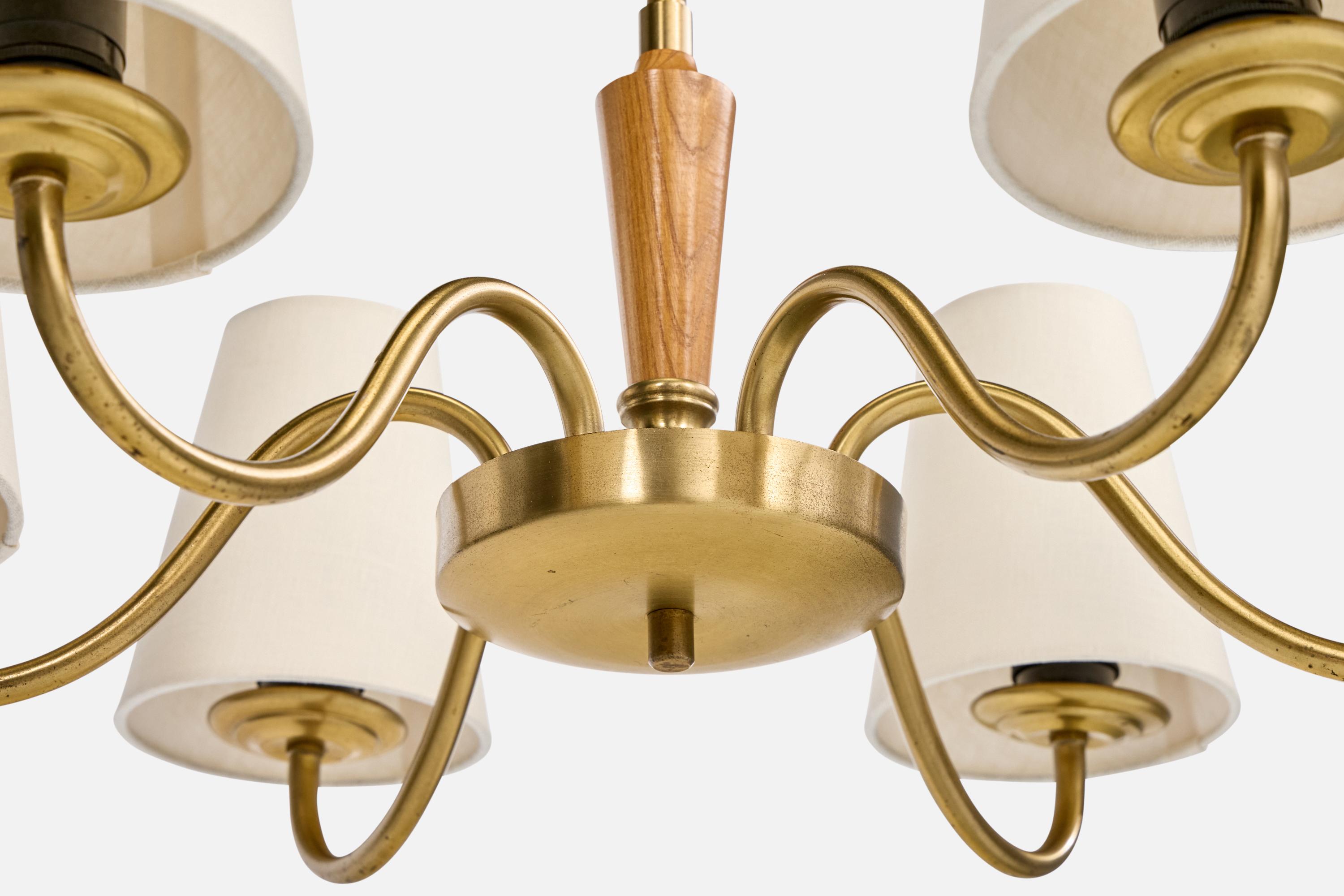 Ottone Lampadario di design svedese, ottone, Oak, tessuto, Svezia, anni '1950 in vendita
