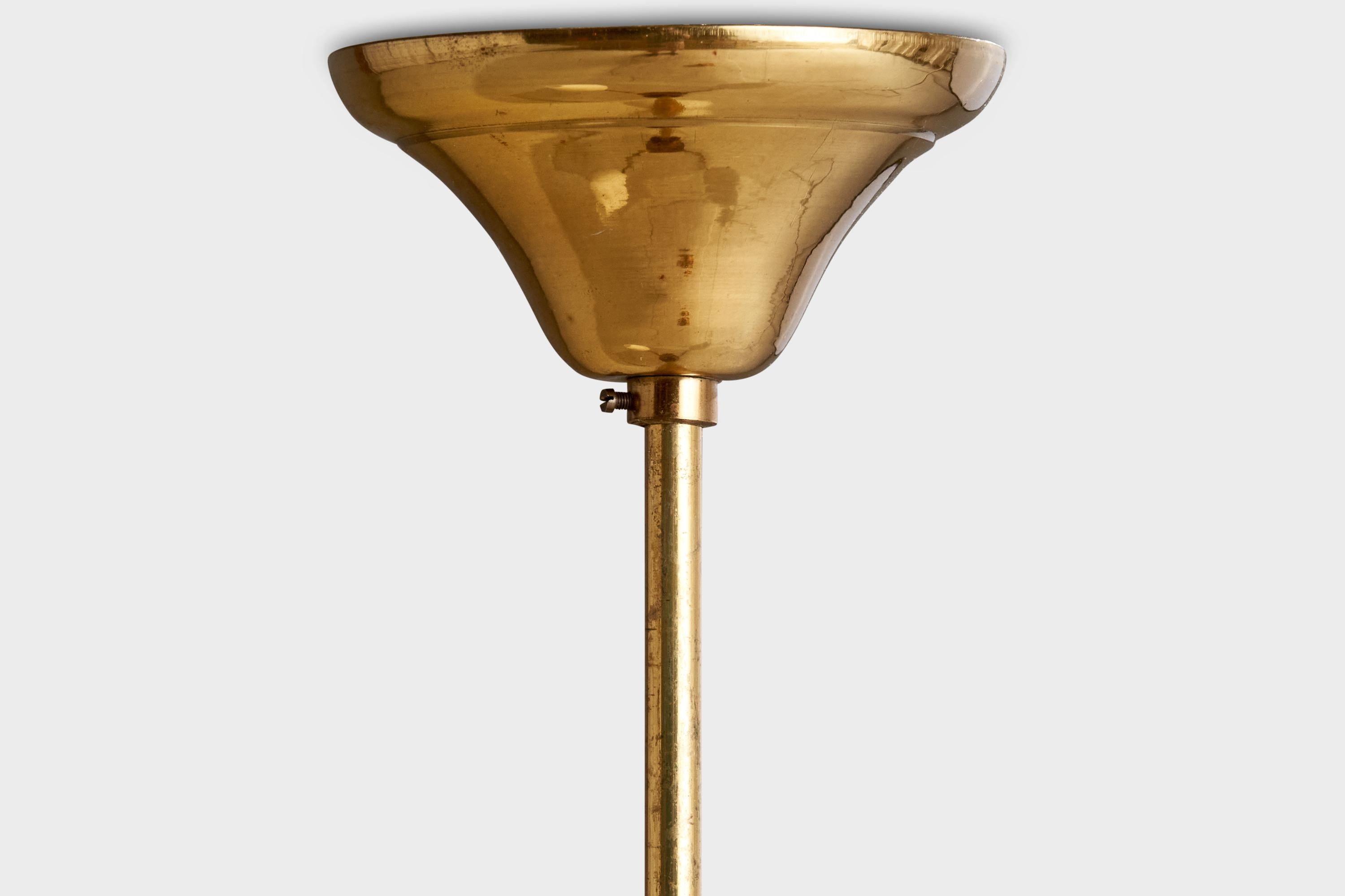 Designer suédois, lustre, laiton, Oak, verre, Suède, années 1940 en vente 2