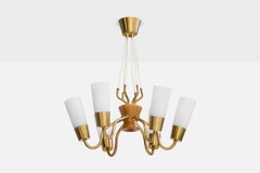 Schwedischer Designer, Kronleuchter, Messing, Eiche, Glas, Schweden, 1950er Jahre