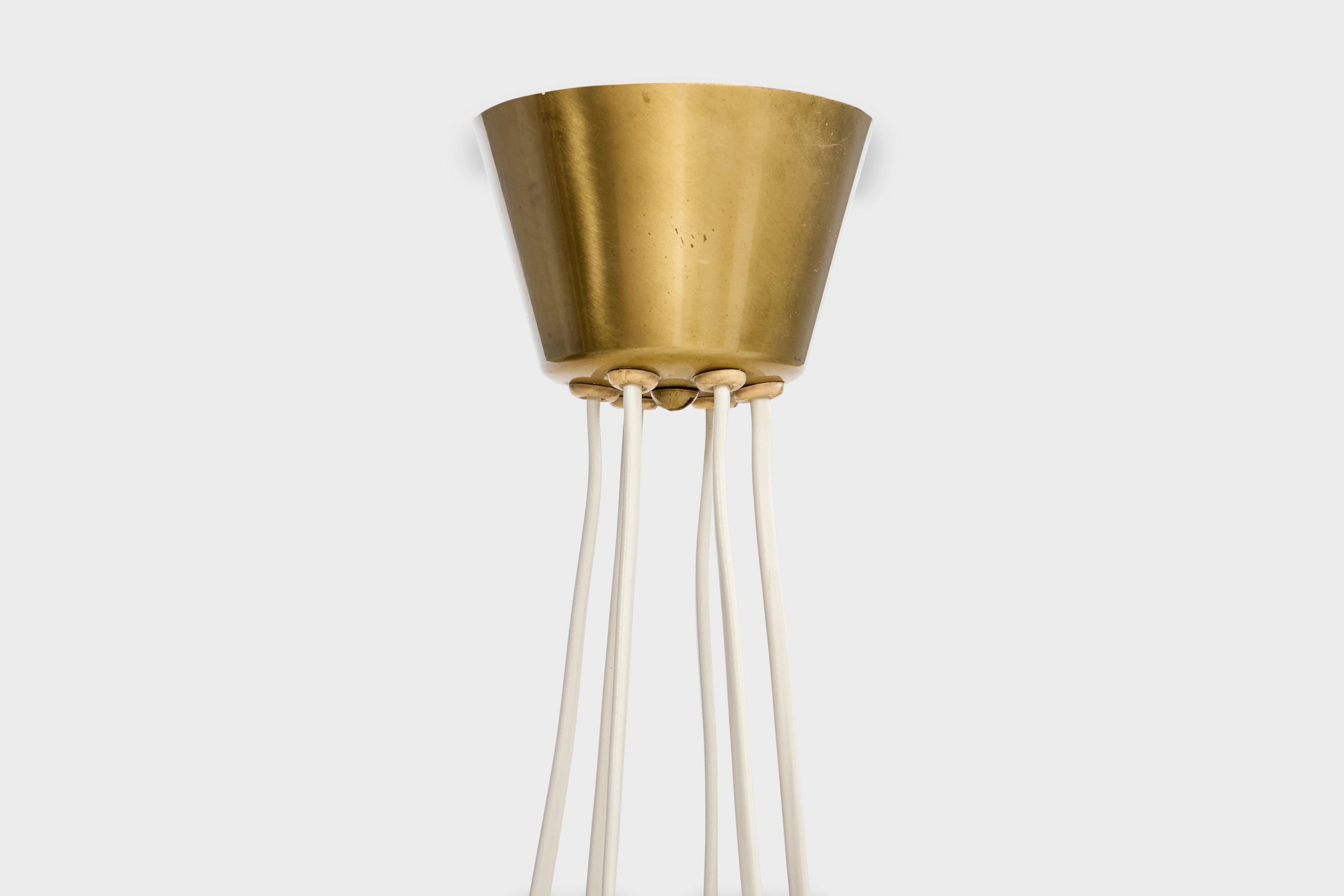 Lampadario di design svedese, ottone, quercia, vetro, Svezia, anni '1950 in vendita 2