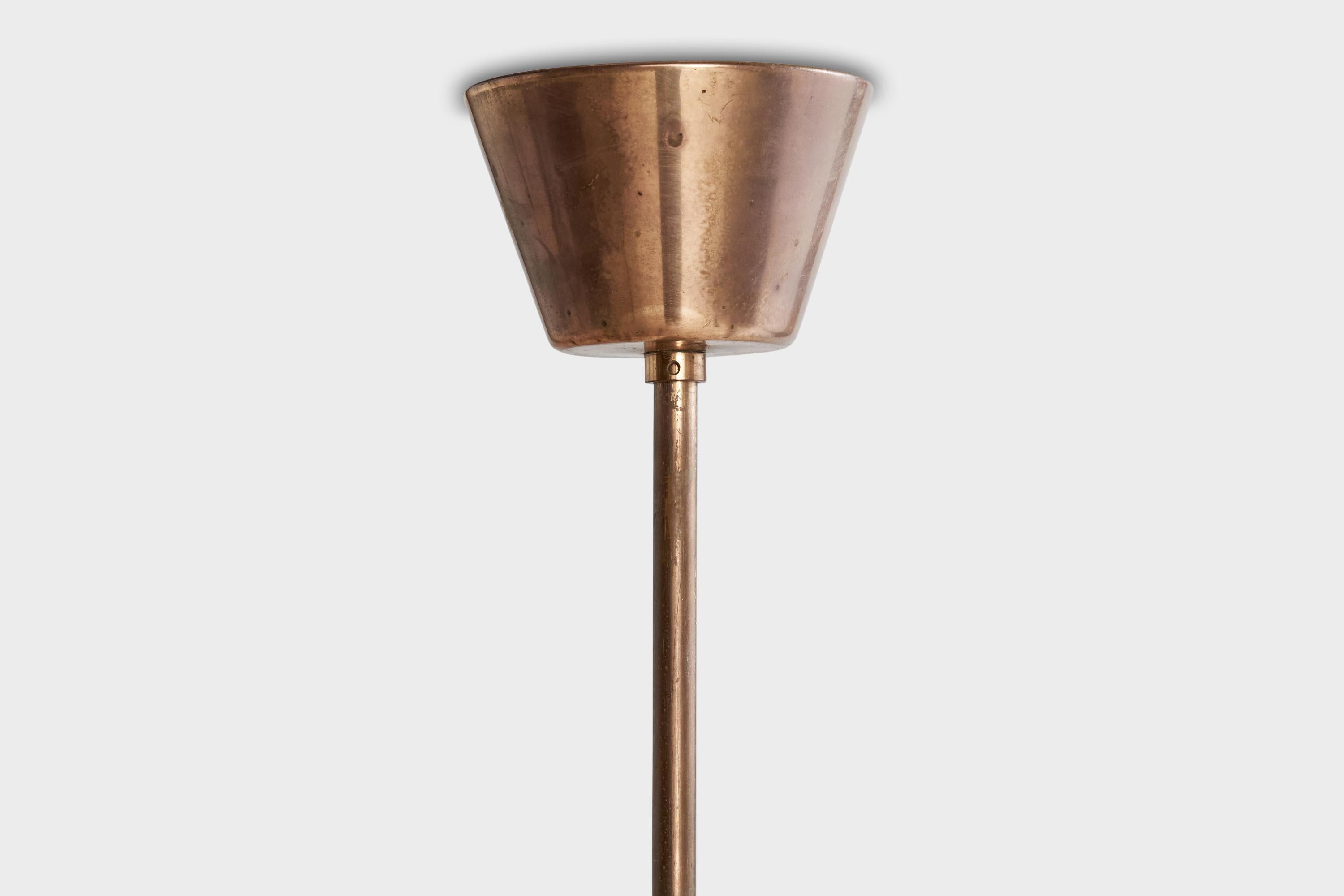 Lustre de designer suédois, laiton, teck, verre, Suède, années 1950 en vente 3