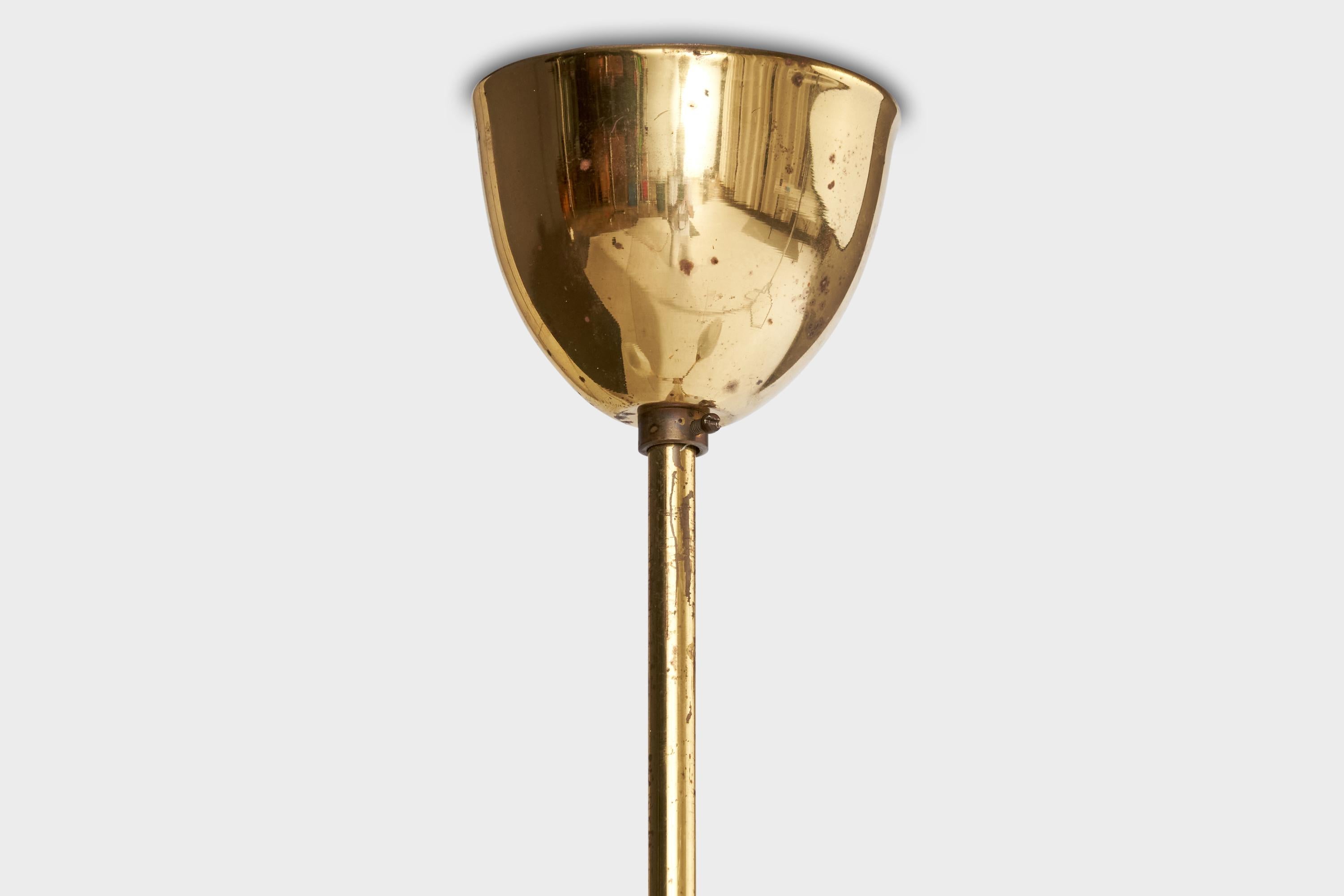 Lustre de designer suédois, laiton, teck, verre, Suède, années 1950 en vente 4