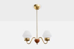 Lampadario di design svedese, ottone, teak, vetro, Svezia, anni '50