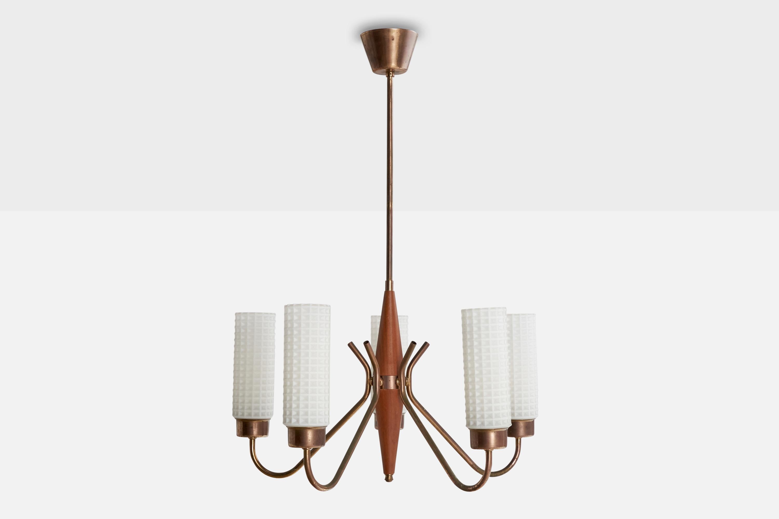 Scandinave moderne Lustre de designer suédois, laiton, teck, verre, Suède, années 1950 en vente
