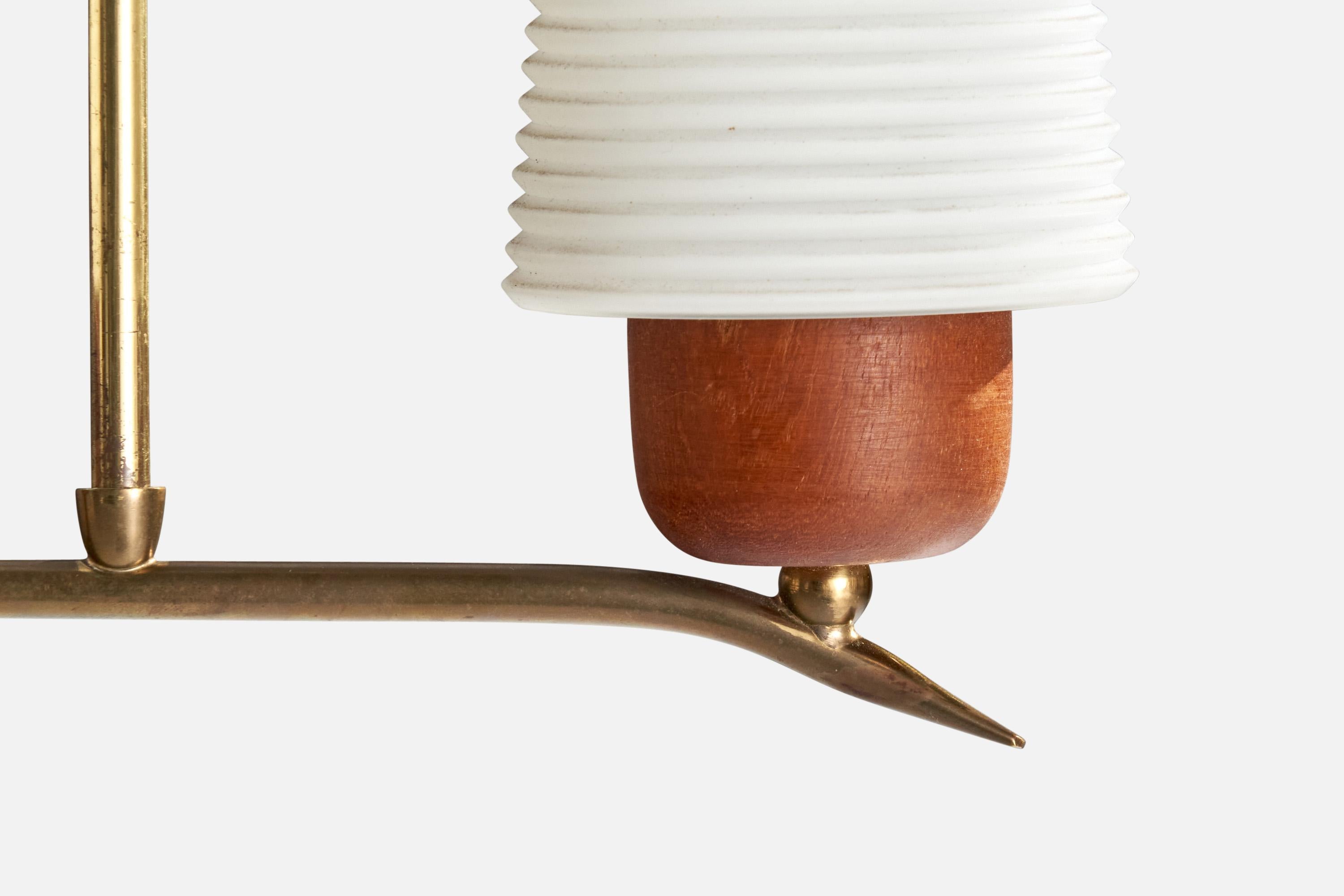 Metà XX secolo Lampadario di design svedese, ottone, teak, vetro, Svezia, anni '50 in vendita