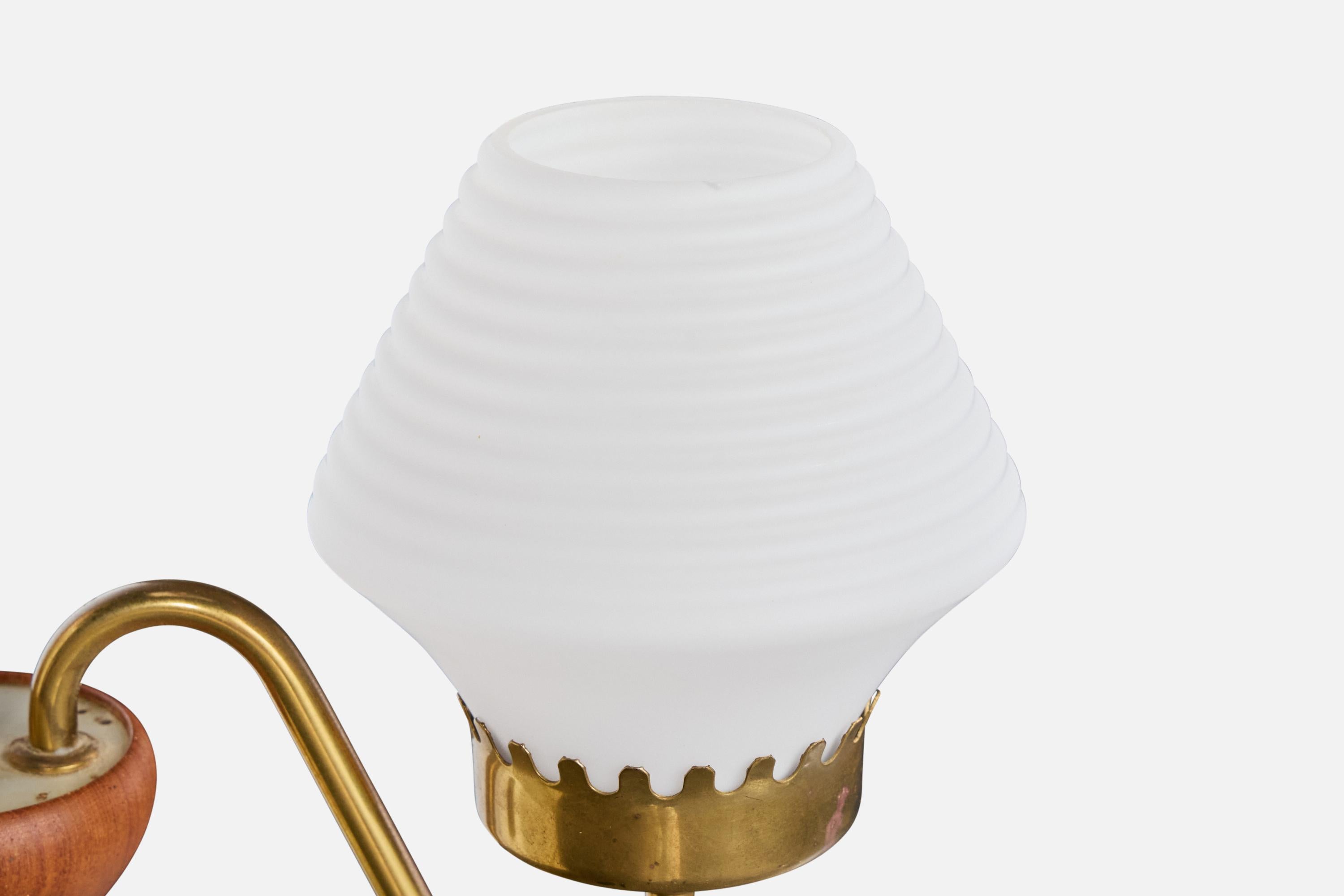Schwedischer Designer, Kronleuchter, Messing, Teakholz, Glas, Schweden, 1950er Jahre im Angebot 2