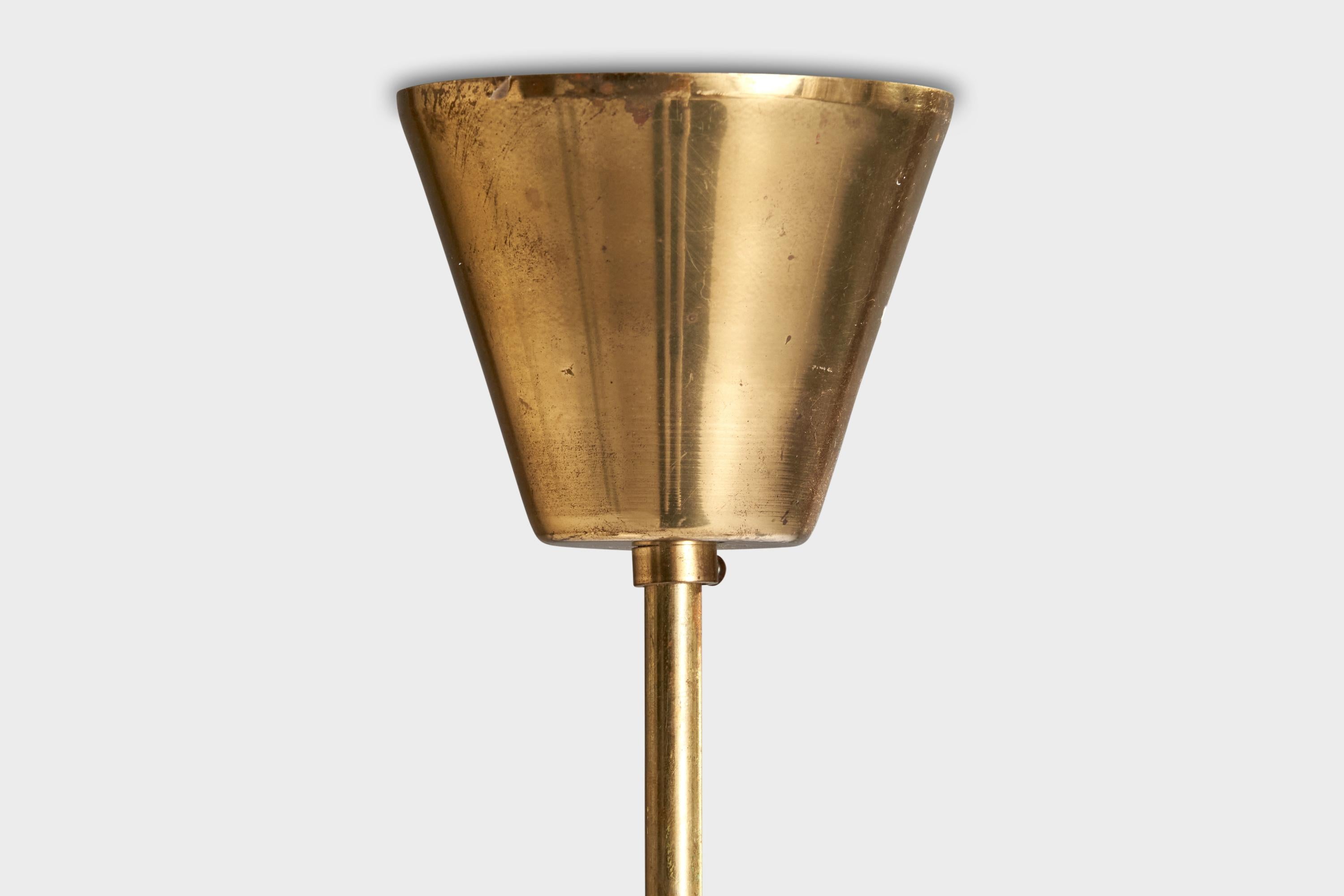 Lampadario di design svedese, ottone, teak, vetro, Svezia, anni '50 in vendita 1