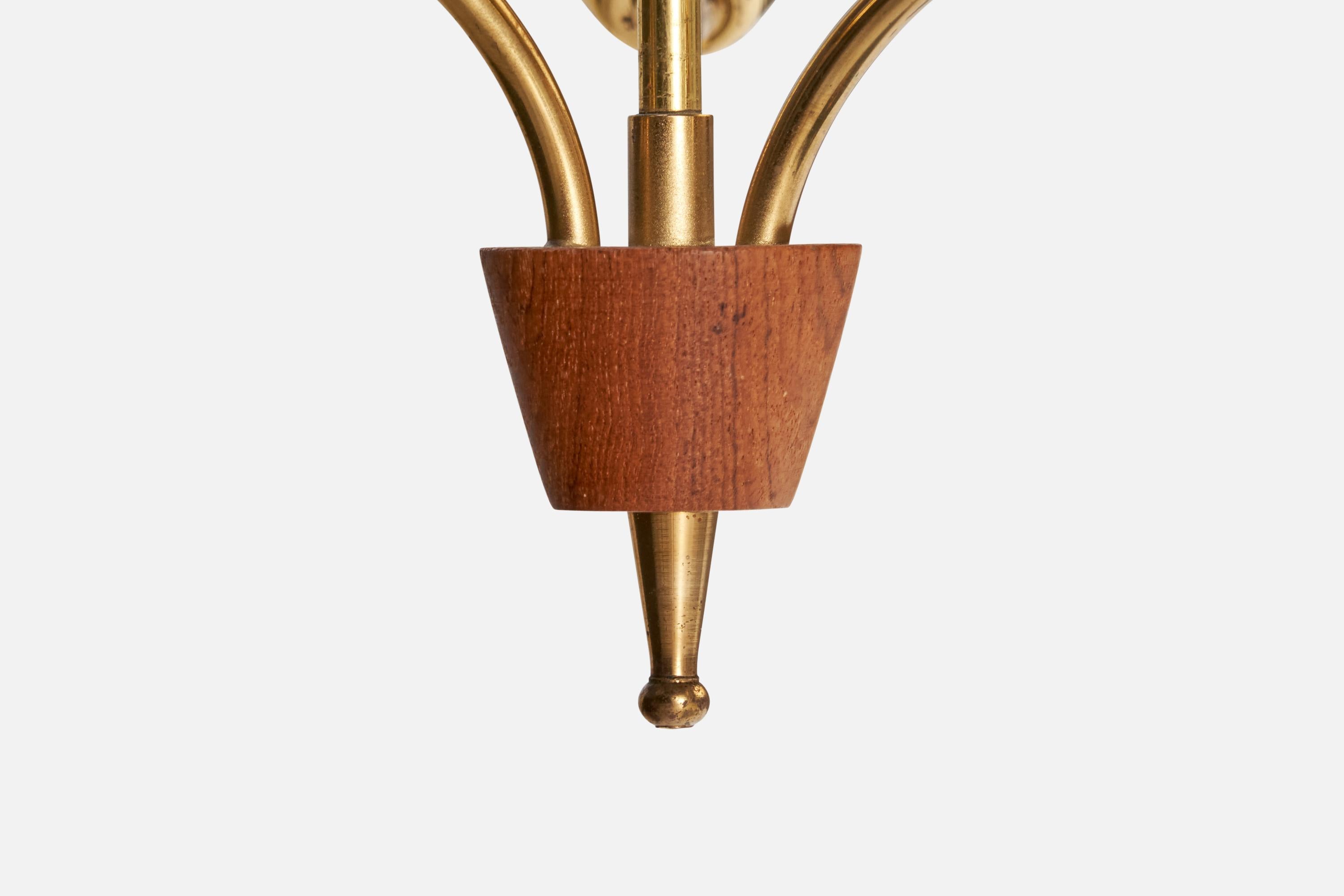 Lustre de designer suédois, laiton, teck, verre, Suède, années 1950 en vente 3