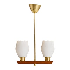 Schwedischer Designer, Kronleuchter, Messing, Teakholz, Glas, Schweden, 1950er Jahre