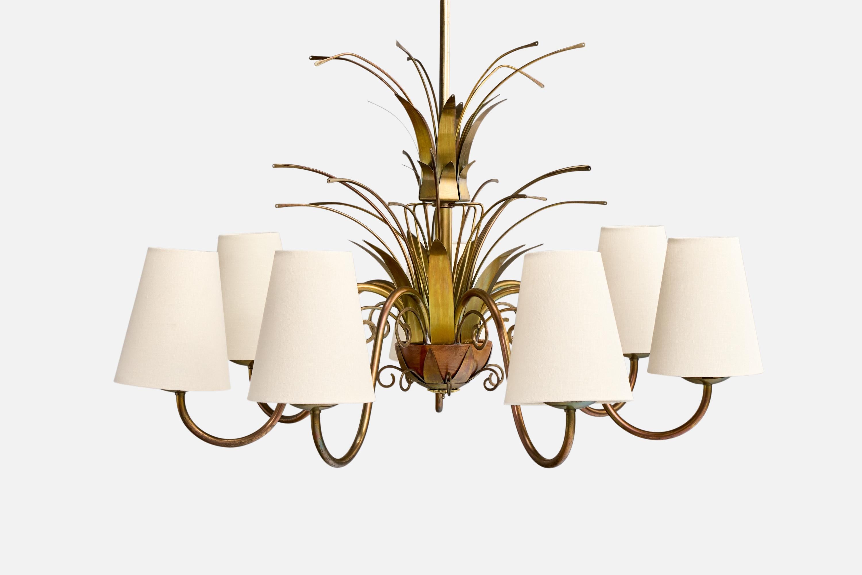 Scandinave moderne Designer suédois, lustre, laiton, bois, tissu, Suède, années 1940 en vente