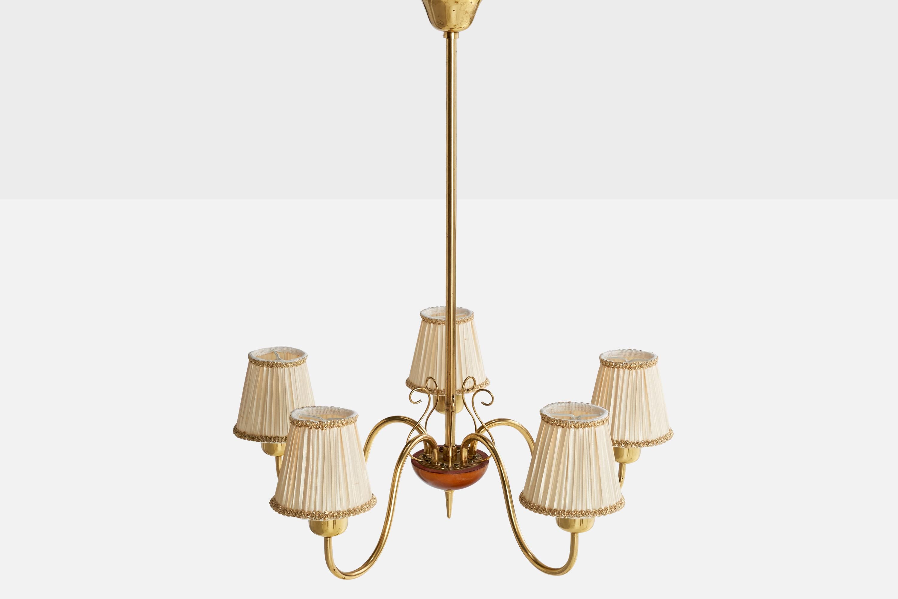 Svedese Designer svedese, lampadario, ottone, legno, tessuto, Svezia, anni '1940 in vendita