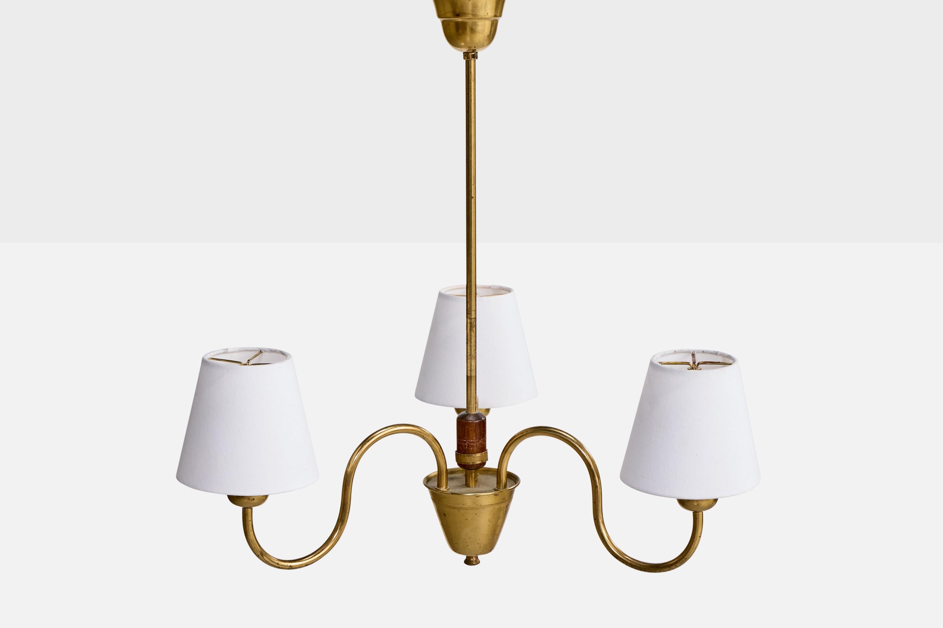 Svedese Designer svedese, lampadario, ottone, legno, tessuto, Svezia, anni '1940 in vendita