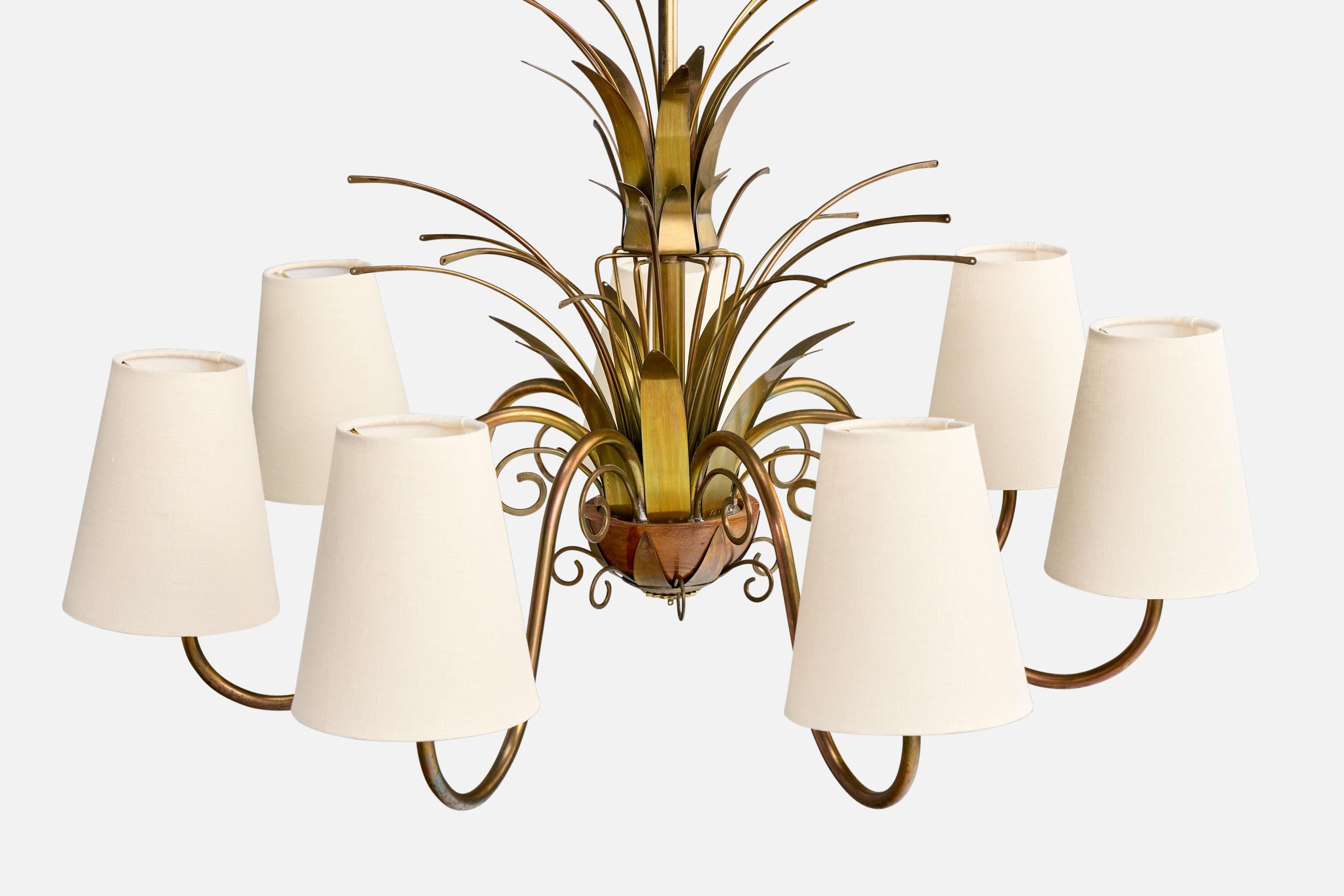 Designer suédois, lustre, laiton, bois, tissu, Suède, années 1940 Bon état - En vente à High Point, NC