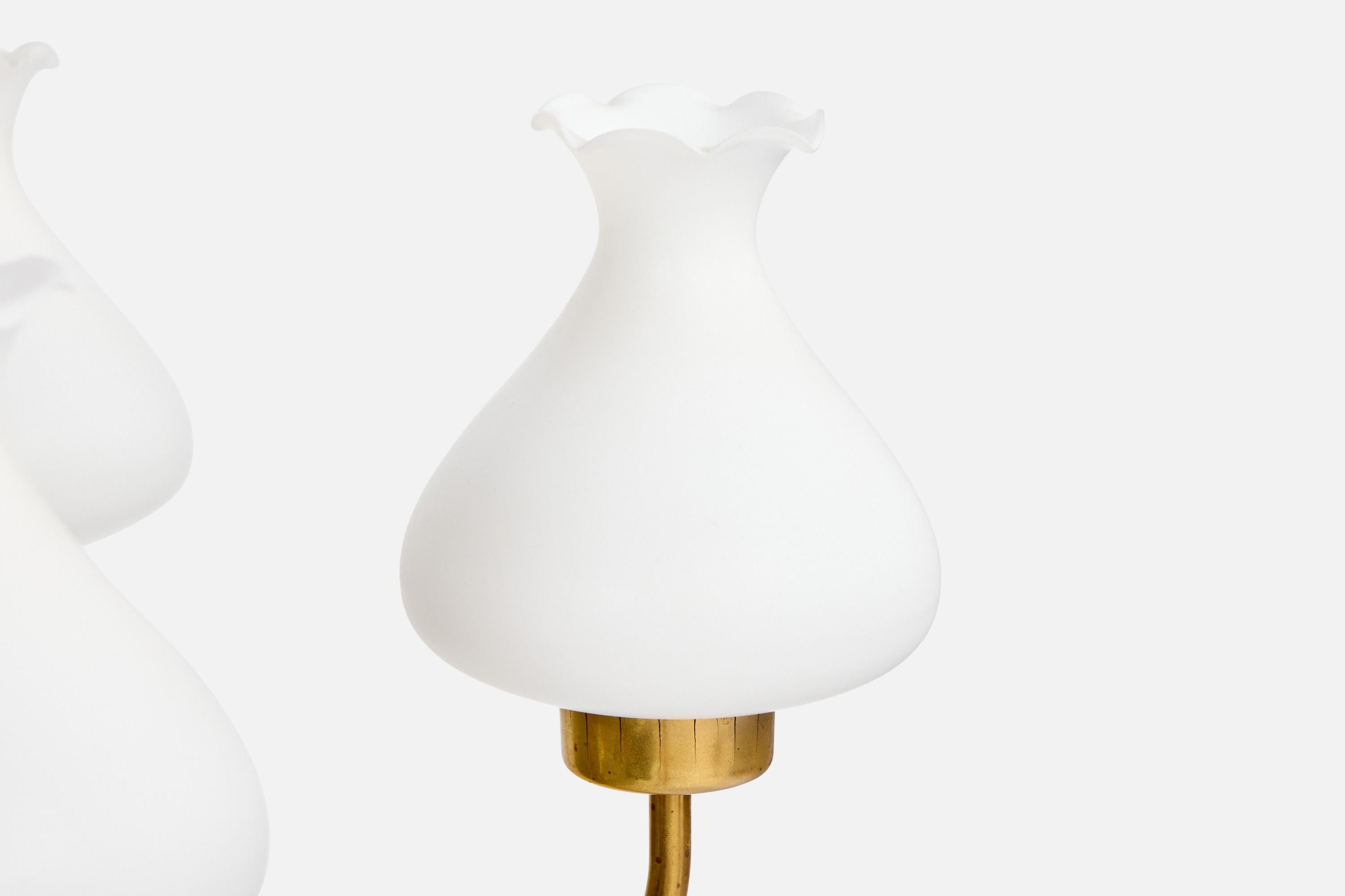 Ottone Designer svedese, lampadario, ottone, legno, tessuto, Svezia, anni '1950 in vendita
