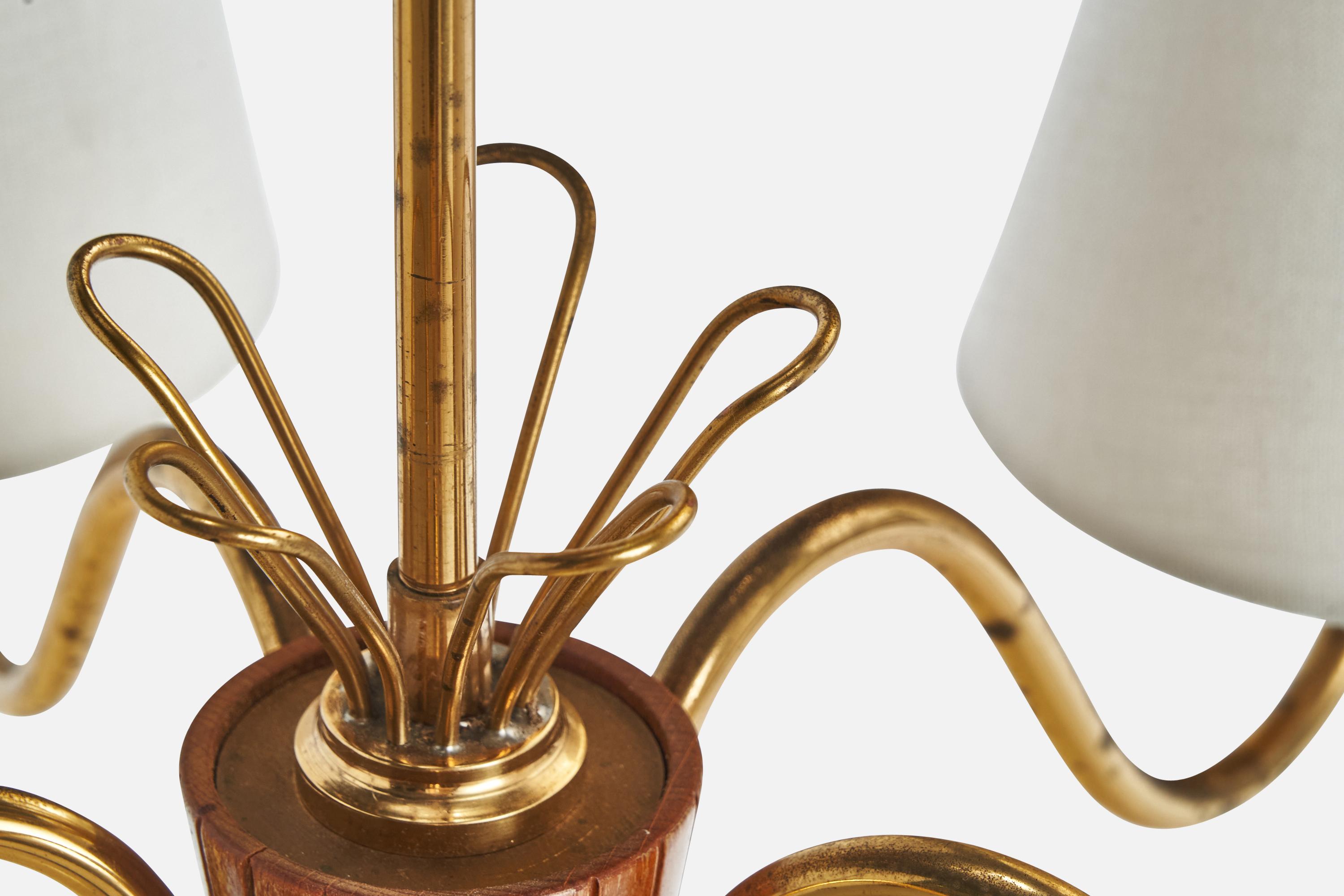 Designer suédois, lustre, laiton, bois, tissu, Suède, années 1950 en vente 2