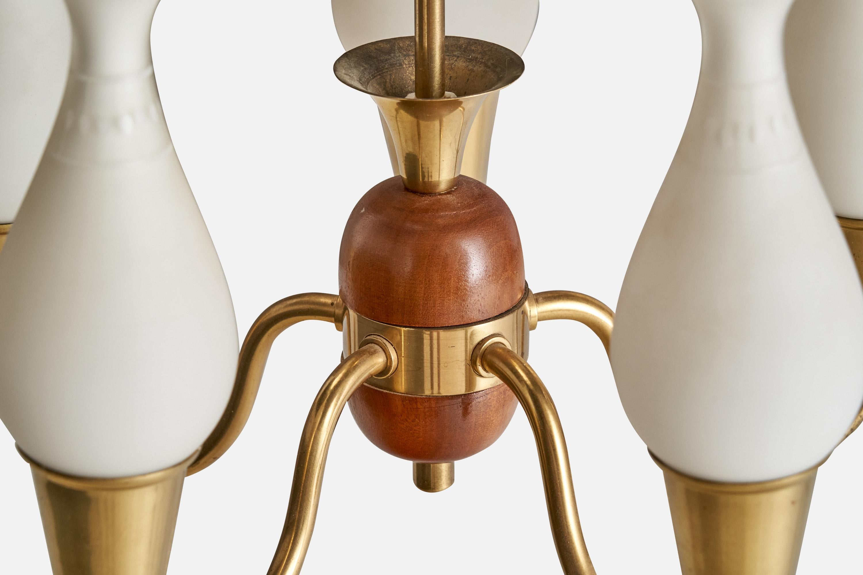 Schwedischer Designer, Kronleuchter, Messing, Holz, Glas, Schweden, 1940er Jahre im Angebot 1