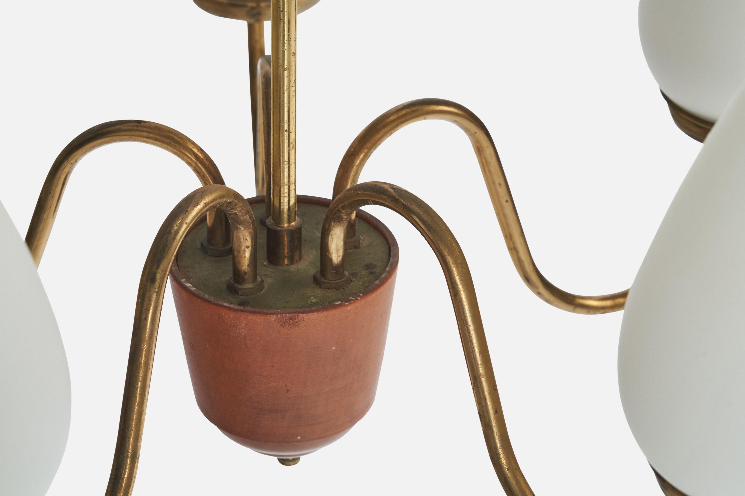 Schwedischer Designer, Kronleuchter, Messing, Holz, Glas, Schweden, 1940er Jahre im Angebot 3