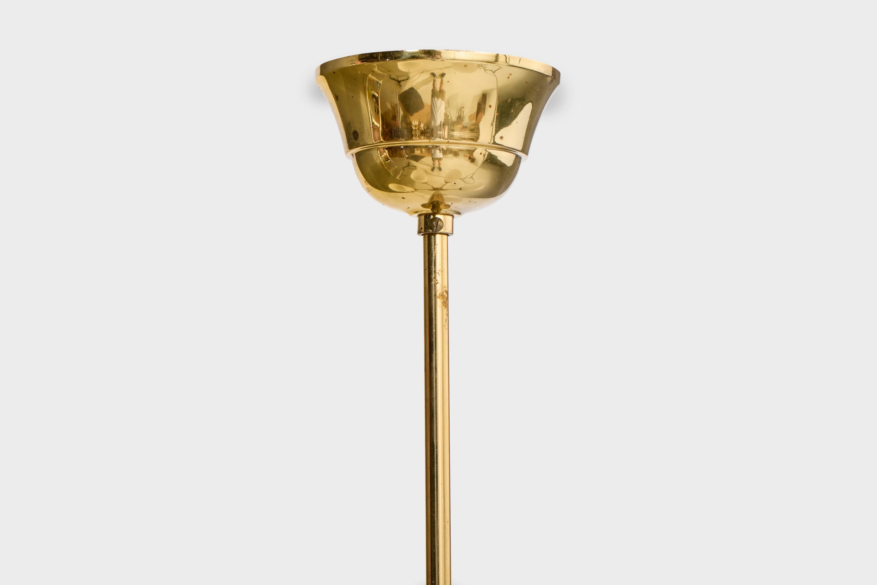 Designer suédois, lustre, laiton, bois, verre, Suède, années 1950 en vente 3