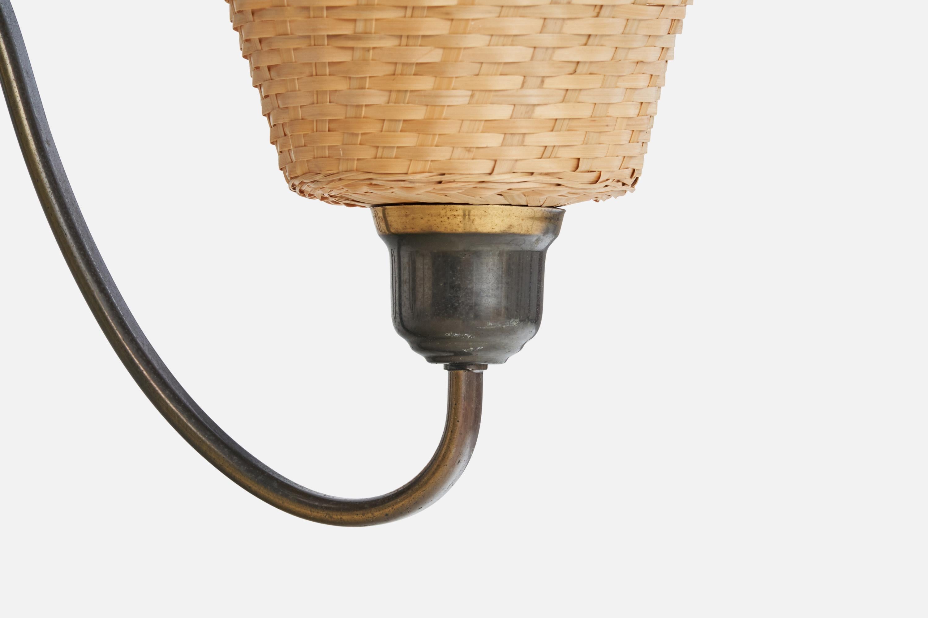Designer suédois, lustre, laiton, bois. Rattan, Suède, années 1930 en vente 1