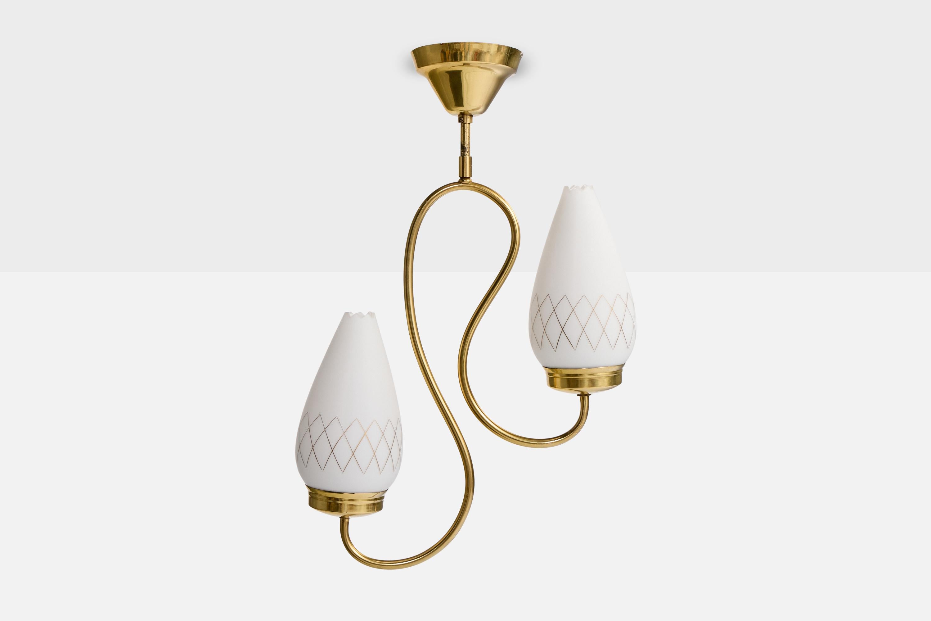 Mid-Century moderno Lampadario di design svedese, ottone, vetro, Svezia, anni '50 in vendita