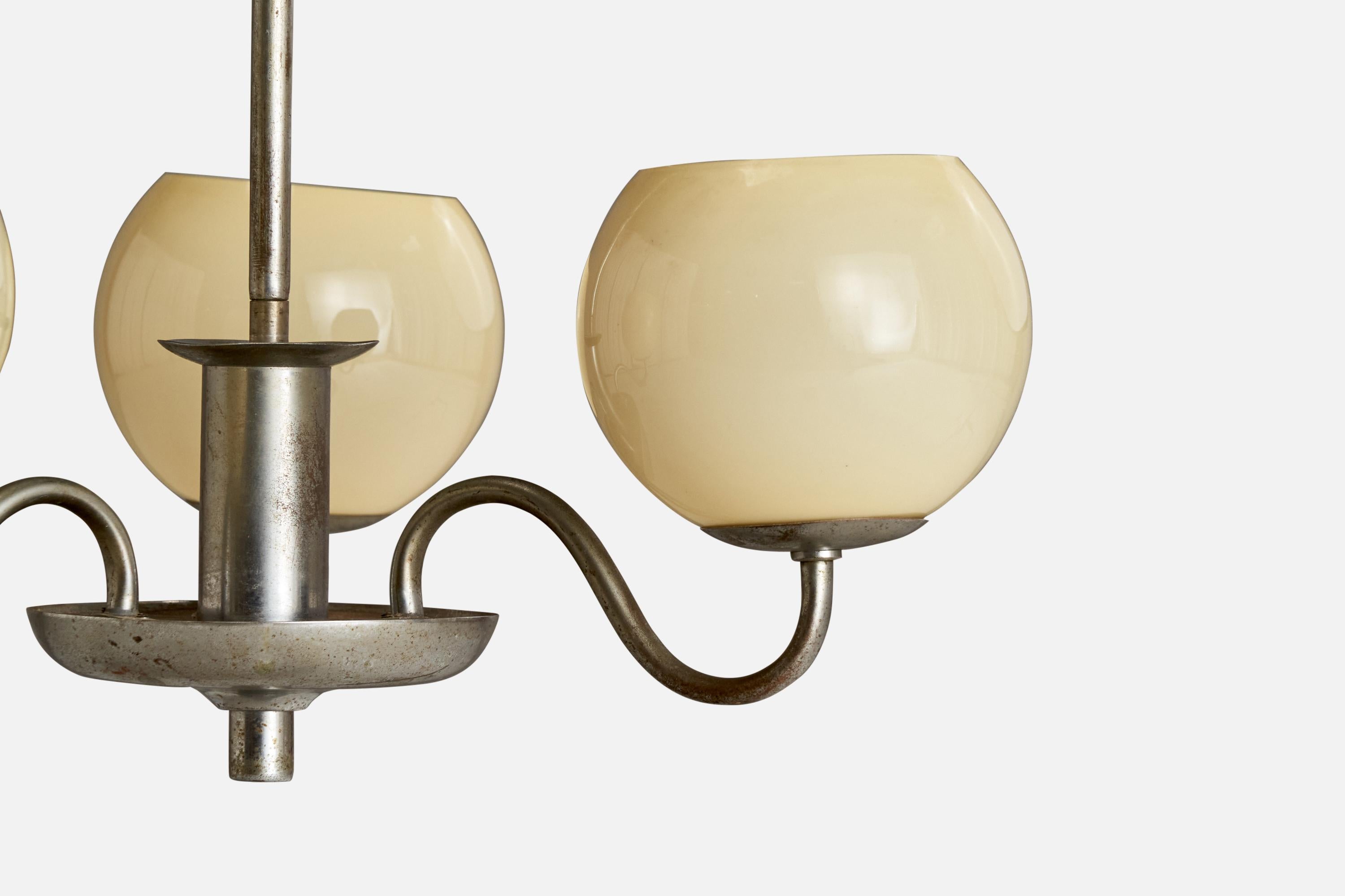 Milieu du XXe siècle Designer suédois, lustre, nickel, verre, Suède, années 1930 en vente
