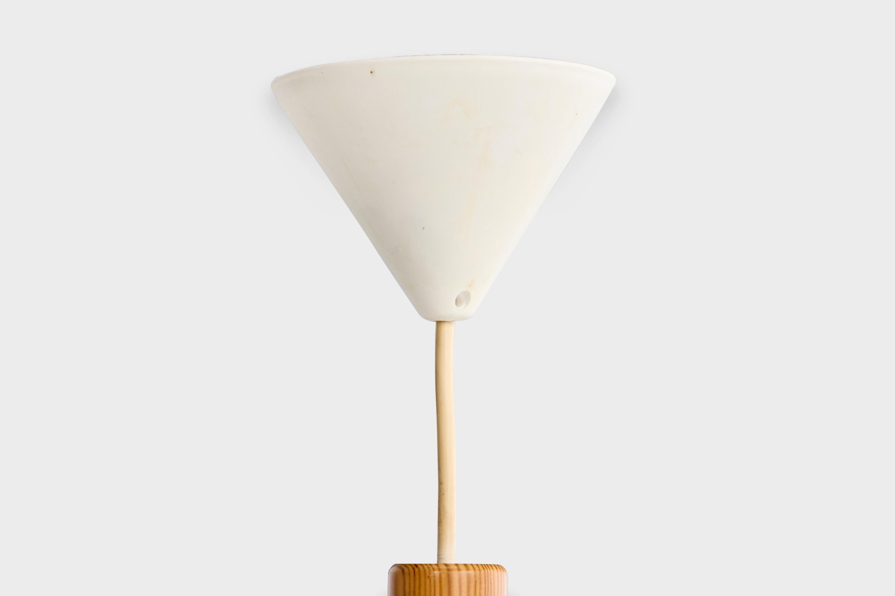 Designer suédois, lustre, pin, tissu, Suède, 1970 en vente 2