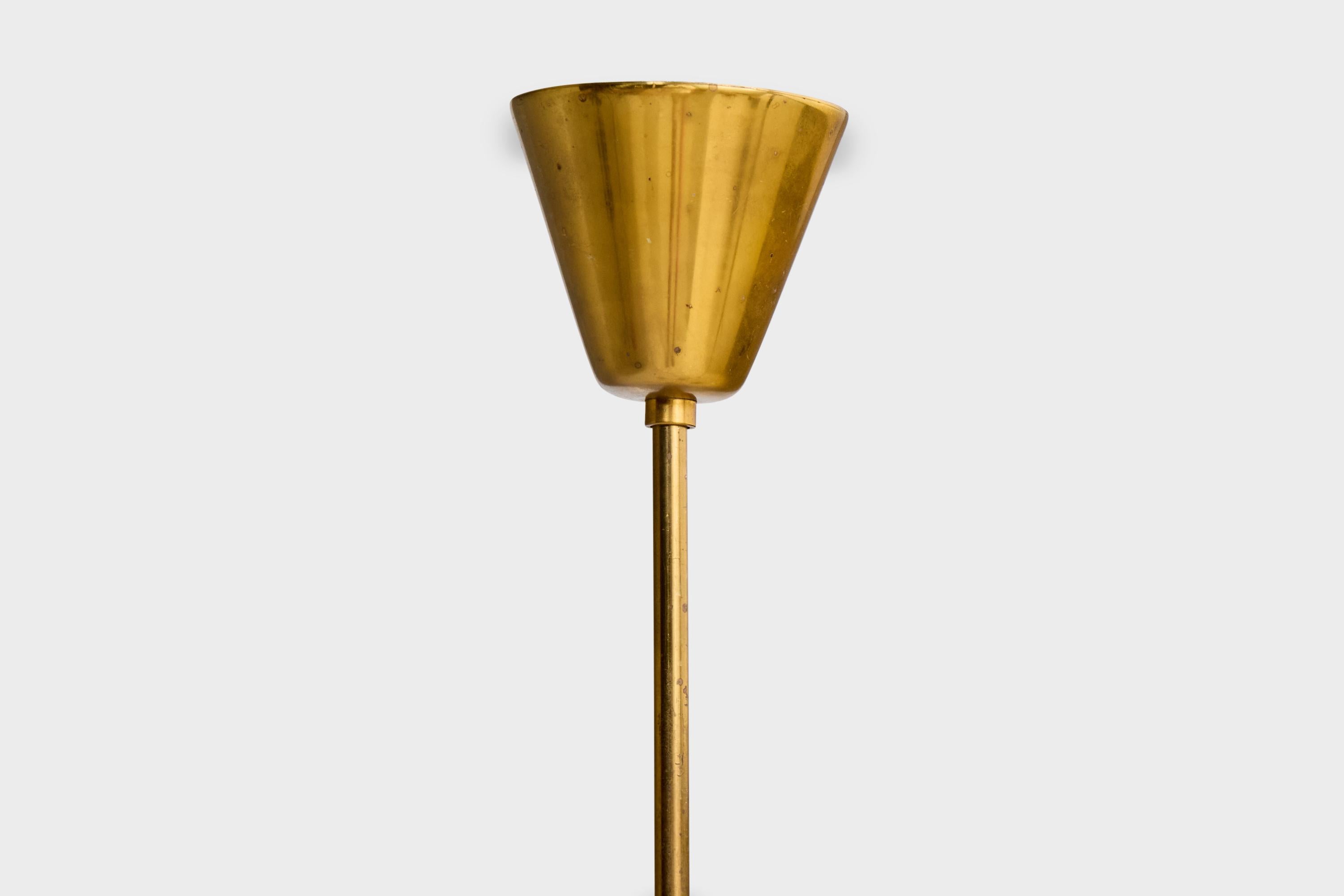 Schwedischer Designer, Kronleuchter, Teakholz, Messing, Glas, Schweden, 1950er Jahre im Angebot 5