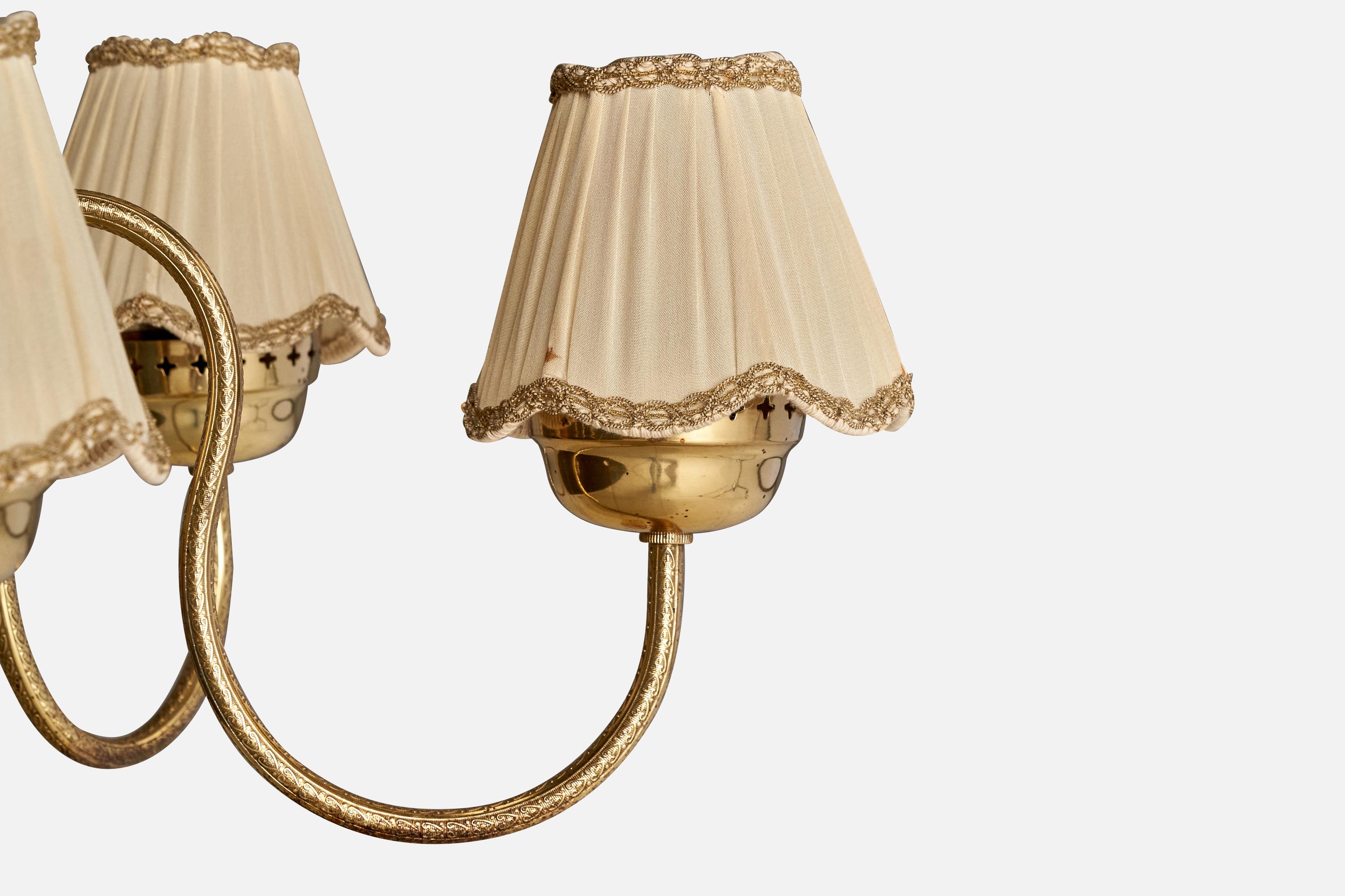 Milieu du XXe siècle Lustre de designer suédois, bois, laiton, tissu, Suède, années 1940 en vente