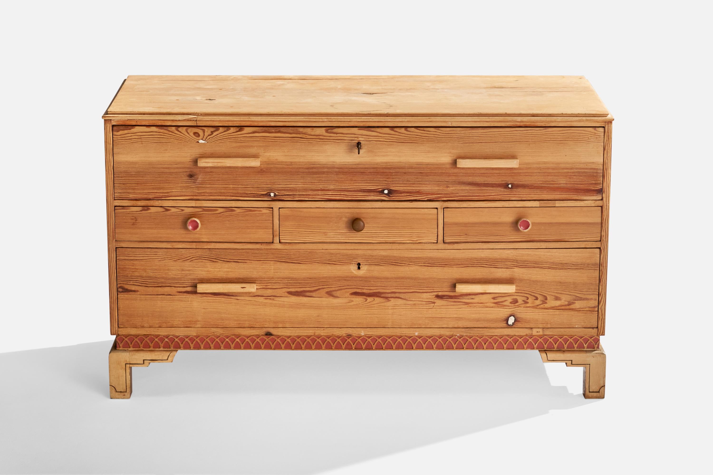 Scandinave moderne Créateur suédois, commode en pin, Suède, années 1940 en vente