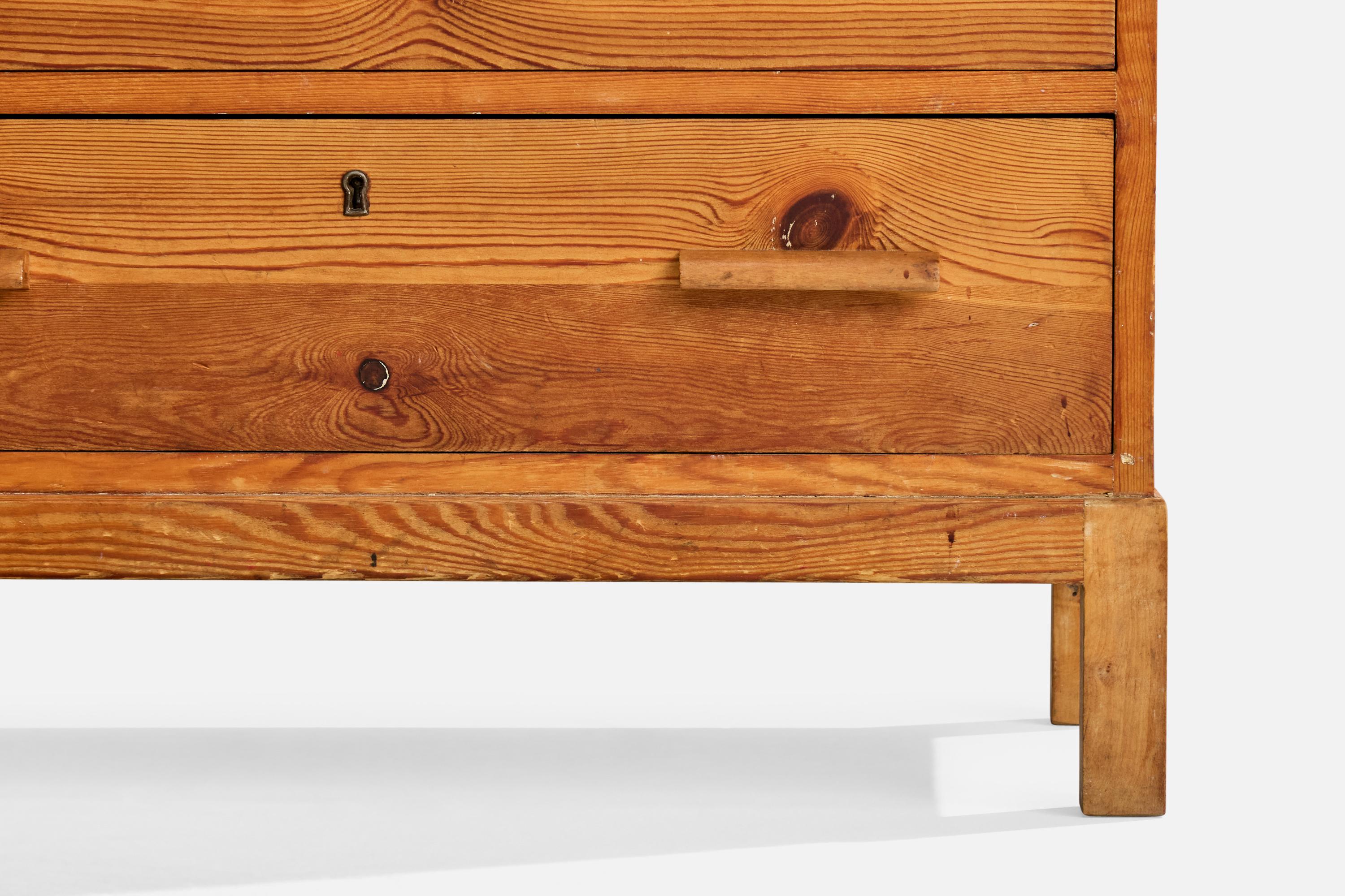 Bois Créateur suédois, commode en pin, Suède, années 1940 en vente
