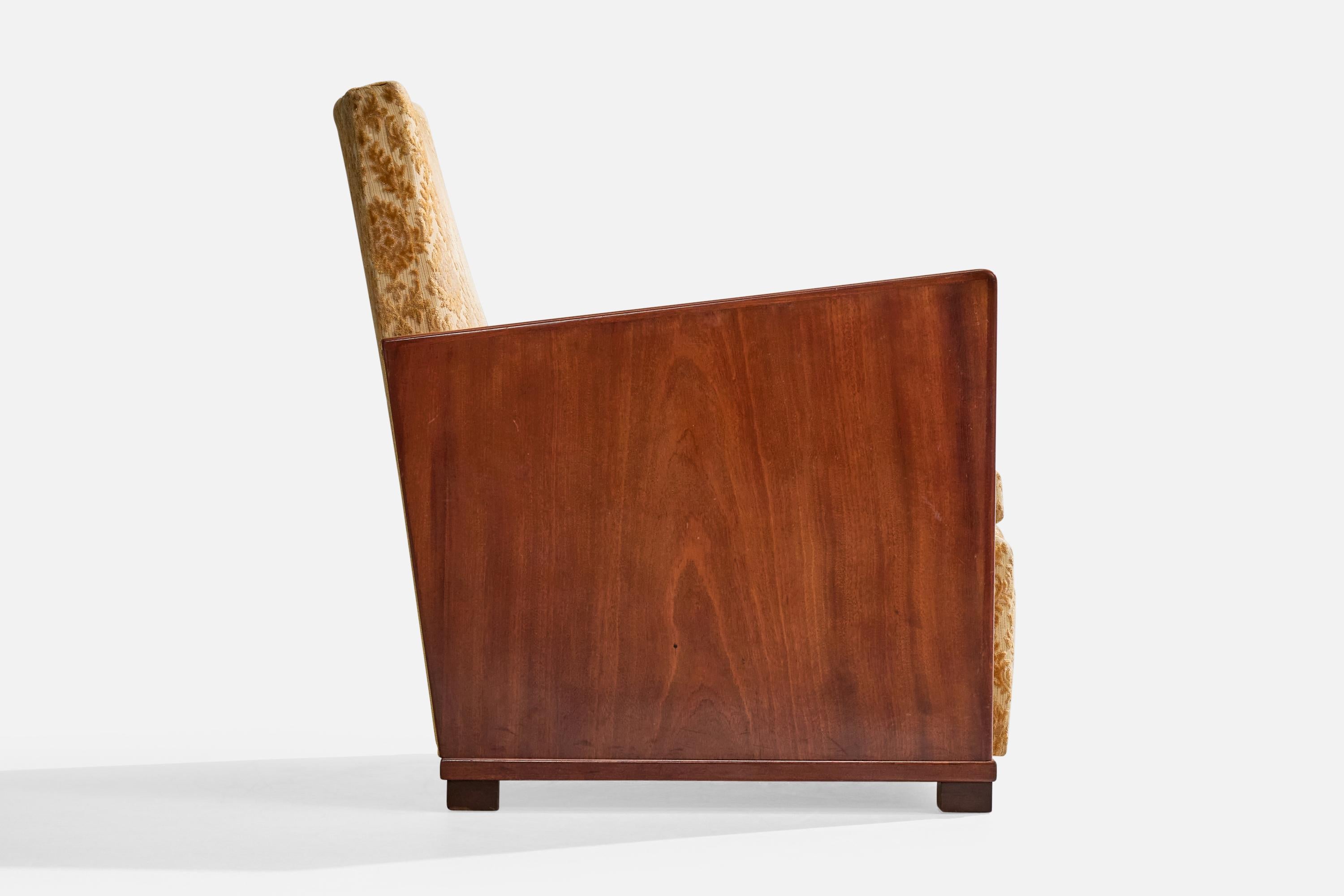 Diseñador sueco, Silla Club, Nogal, Tela, Suecia, años 30 en venta 1