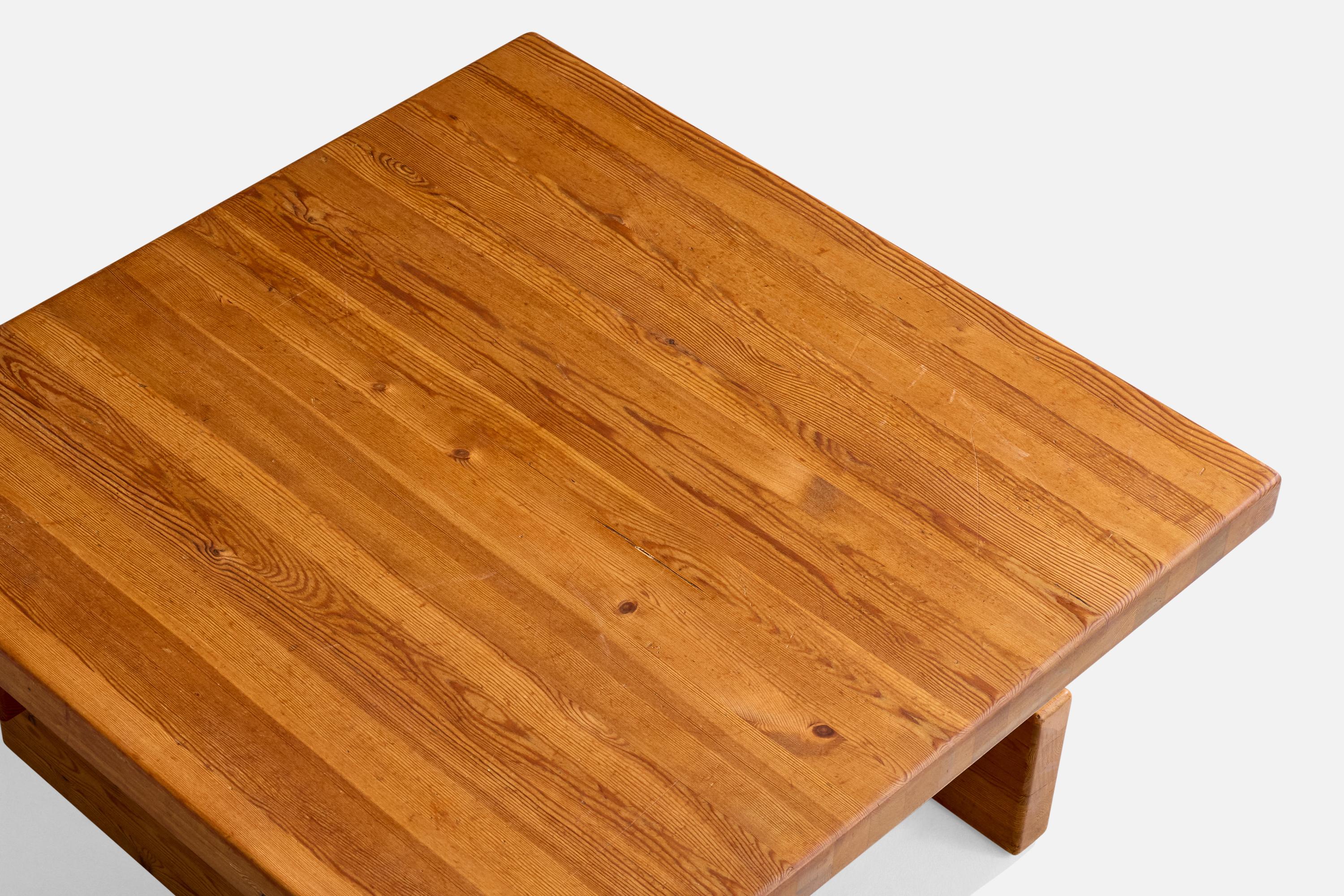 Schwedischer Designer, Couchtisch, Kiefernholz, Schweden, 1970er Jahre im Angebot 4