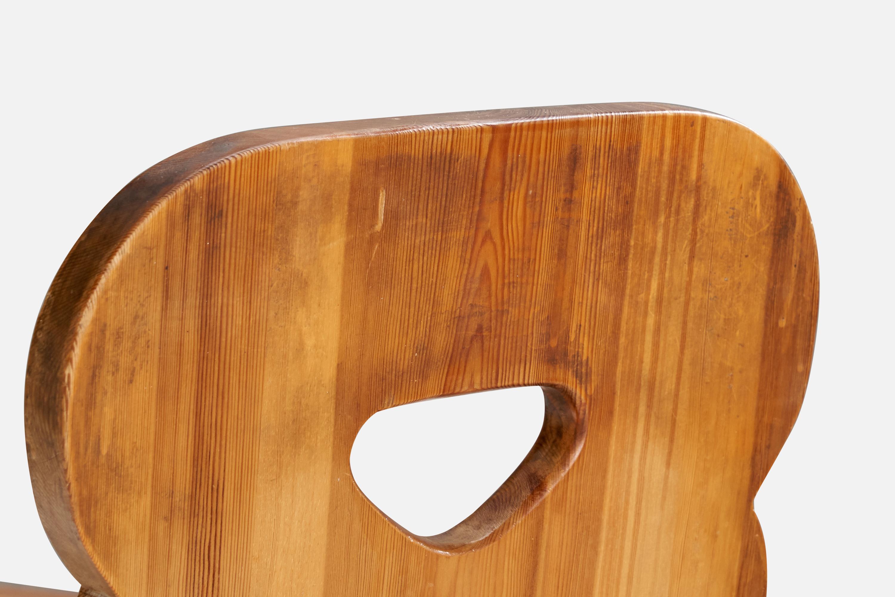 Designer suédois, chaises de salle à manger, pin, Suède, 1970 en vente 4